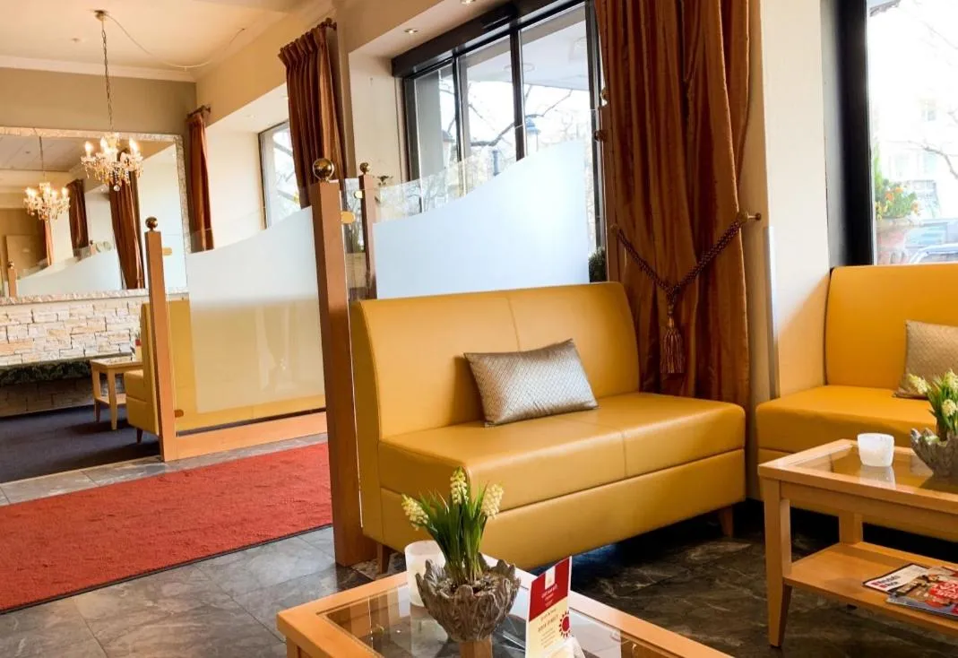 Lobby or reception in City Hotel Ost am Kö