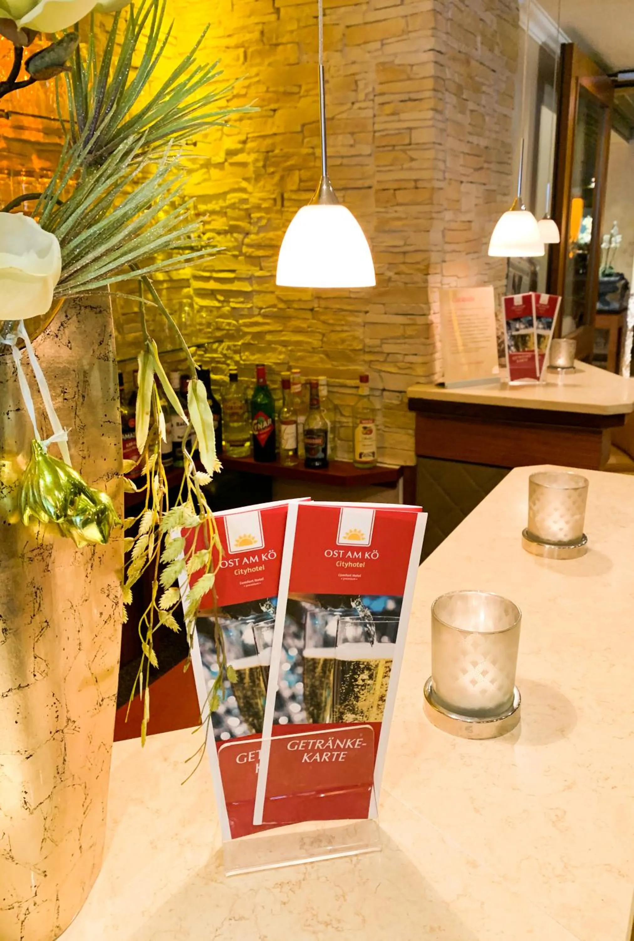 Lounge or bar in City Hotel Ost am Kö