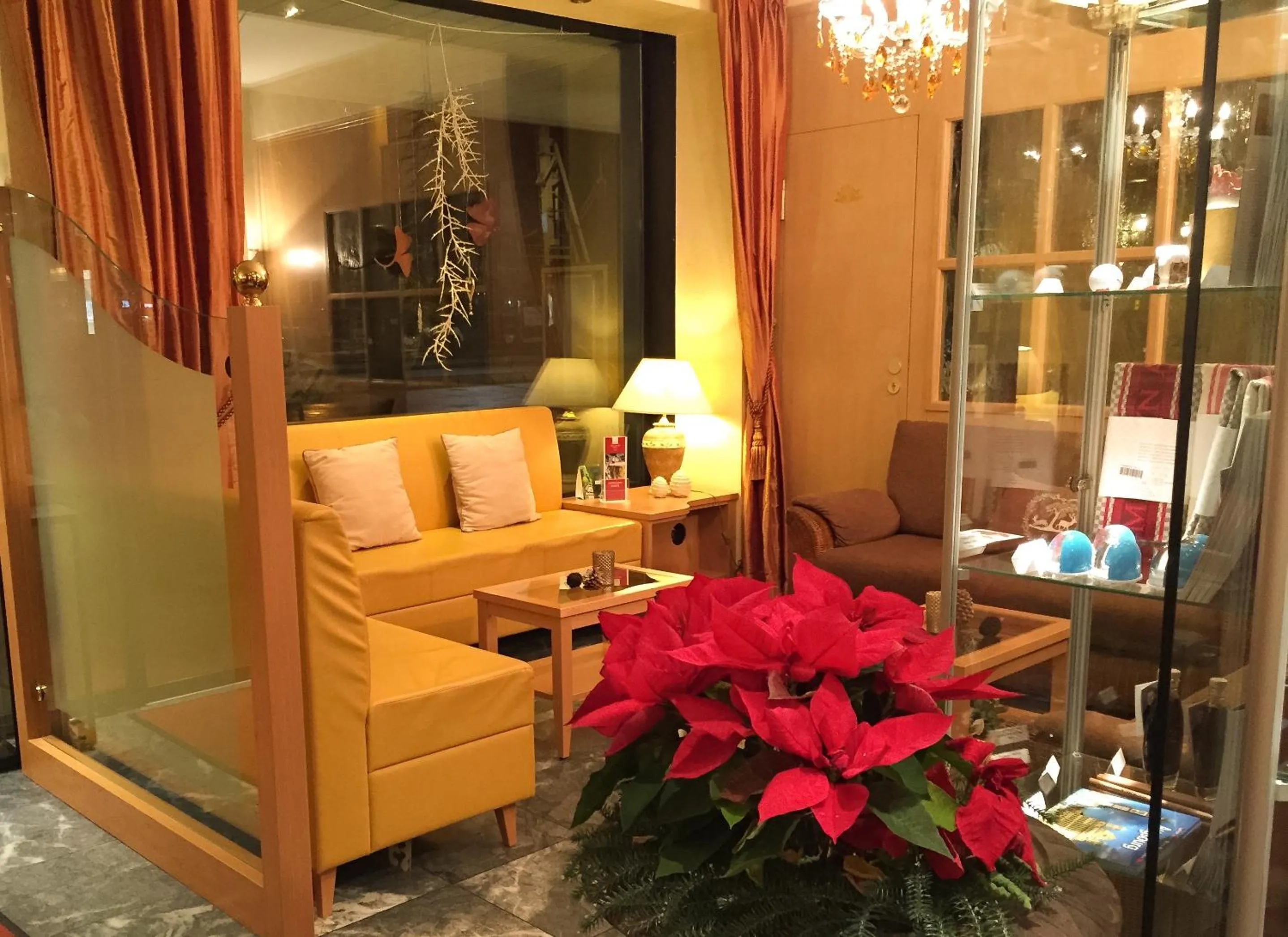 Lobby or reception in City Hotel Ost am Kö