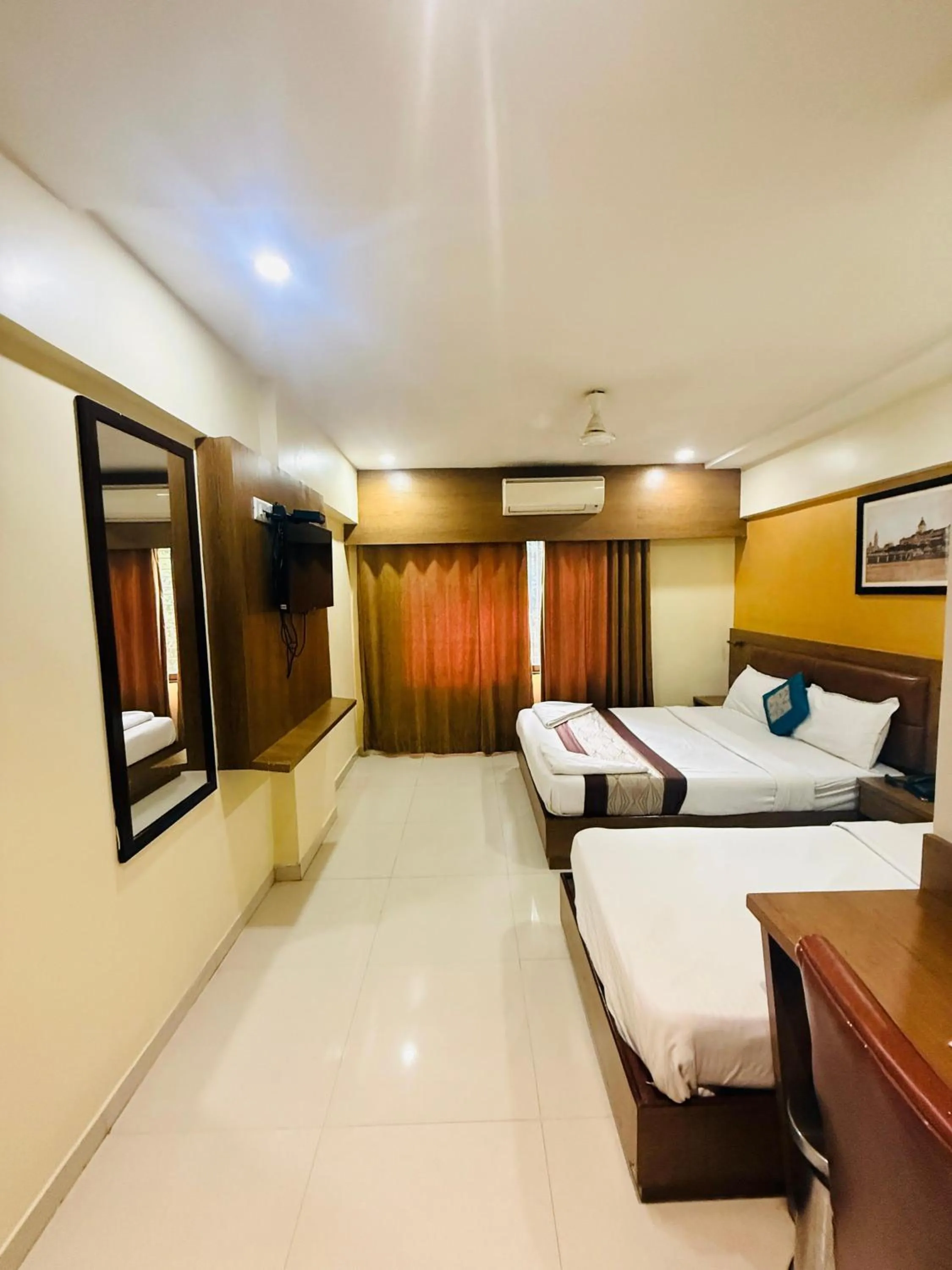 Bedroom, Bed in Hotel Crystal Luxury Inn- Bandra