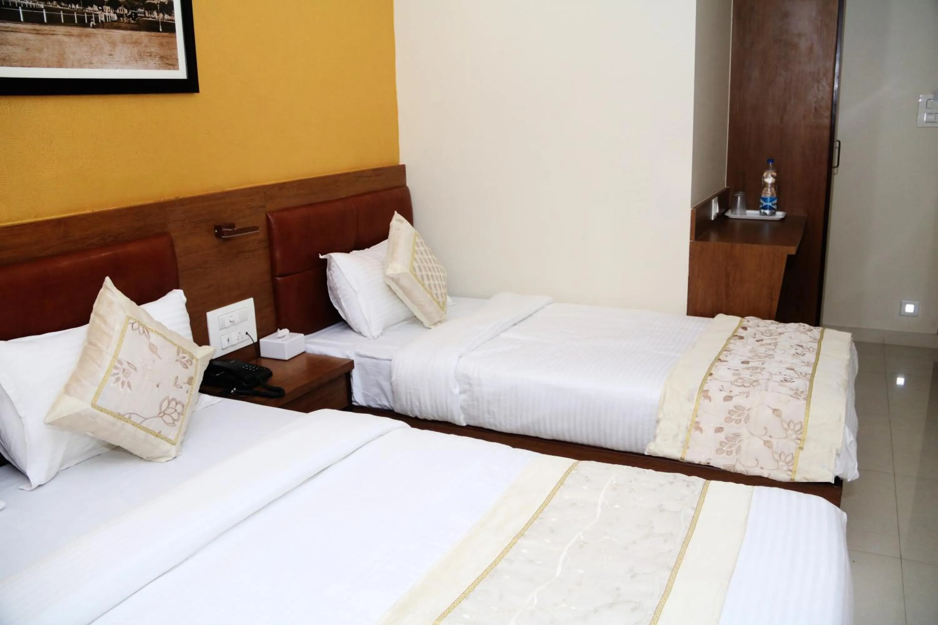 Bed in Hotel Crystal Luxury Inn- Bandra