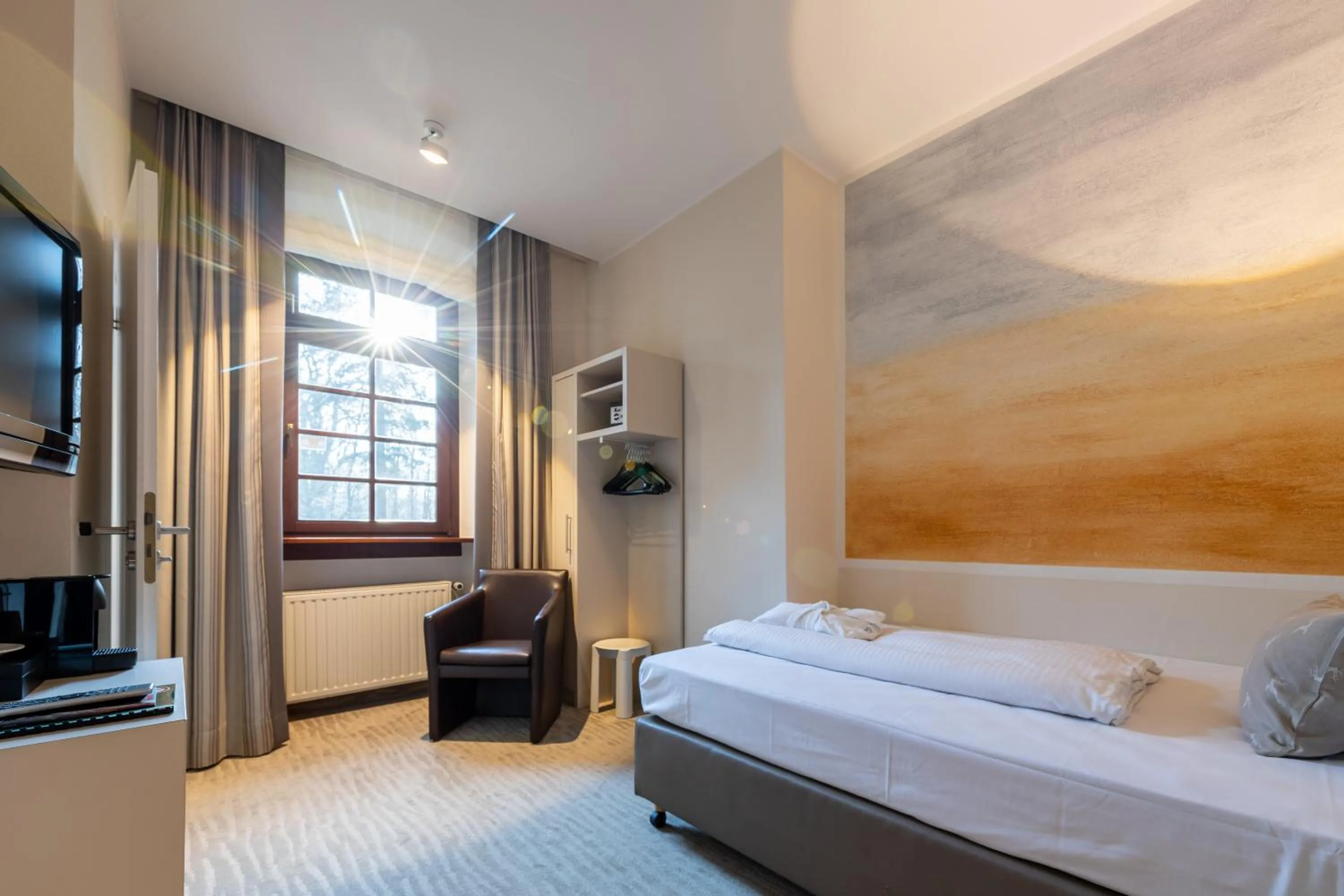 Decorative detail, Bed in Jagdschloss Hotel Niederwald