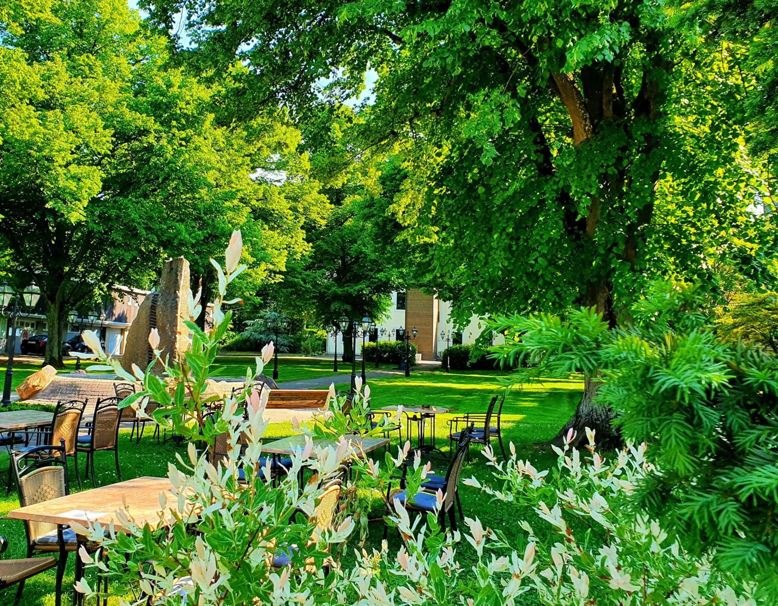 Garden in Jagdschloss Hotel Niederwald