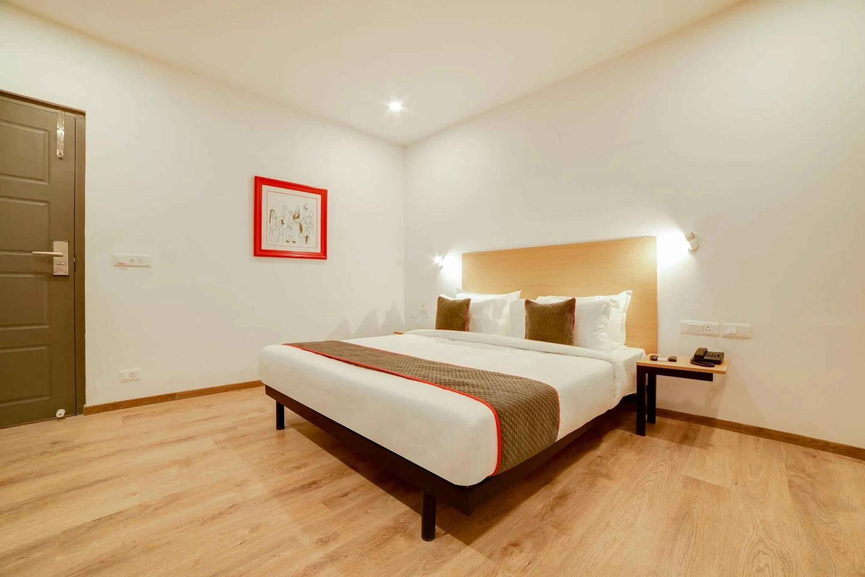Bedroom, Bed in Super Townhouse Hosur Main Road Bommanahalli Near Gopalan Innovation Mall