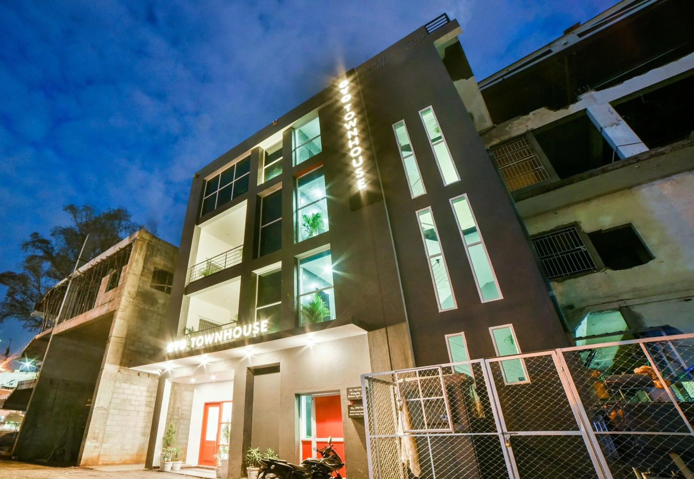 Facade/entrance in Super Townhouse Hosur Main Road Bommanahalli Near Gopalan Innovation Mall