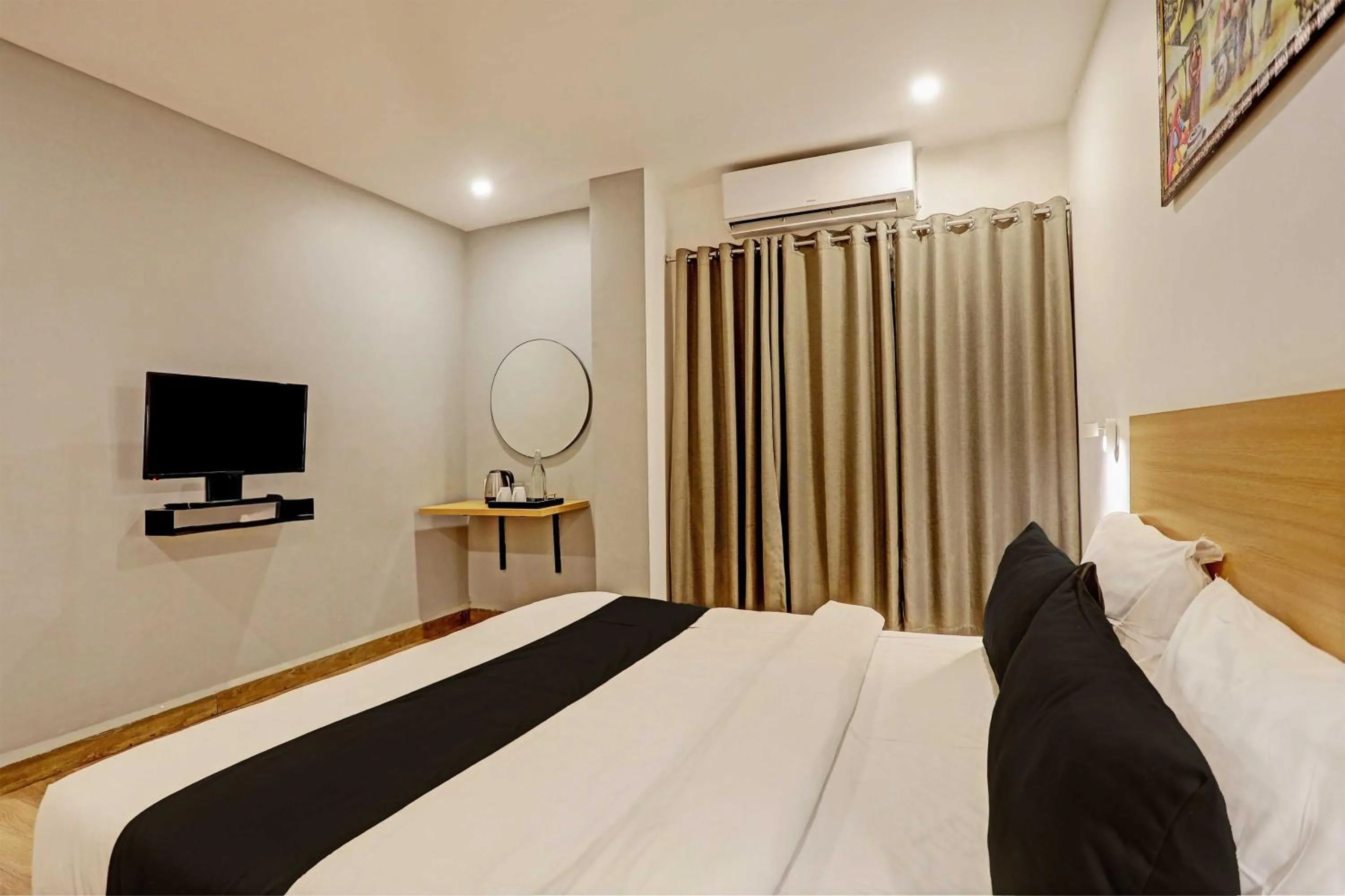 Bedroom, Bed in Super Townhouse Swain Heritage