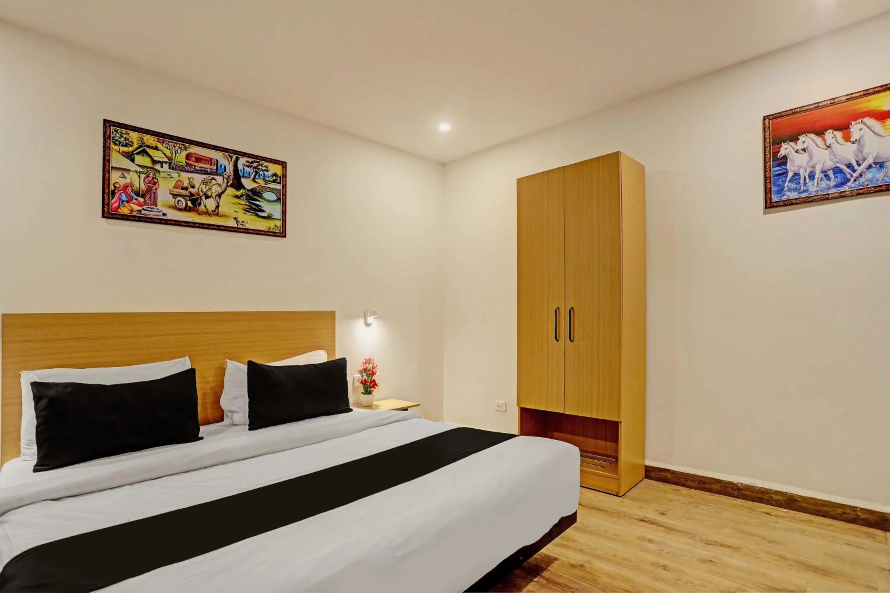 Bedroom, Bed in Super Townhouse Swain Heritage