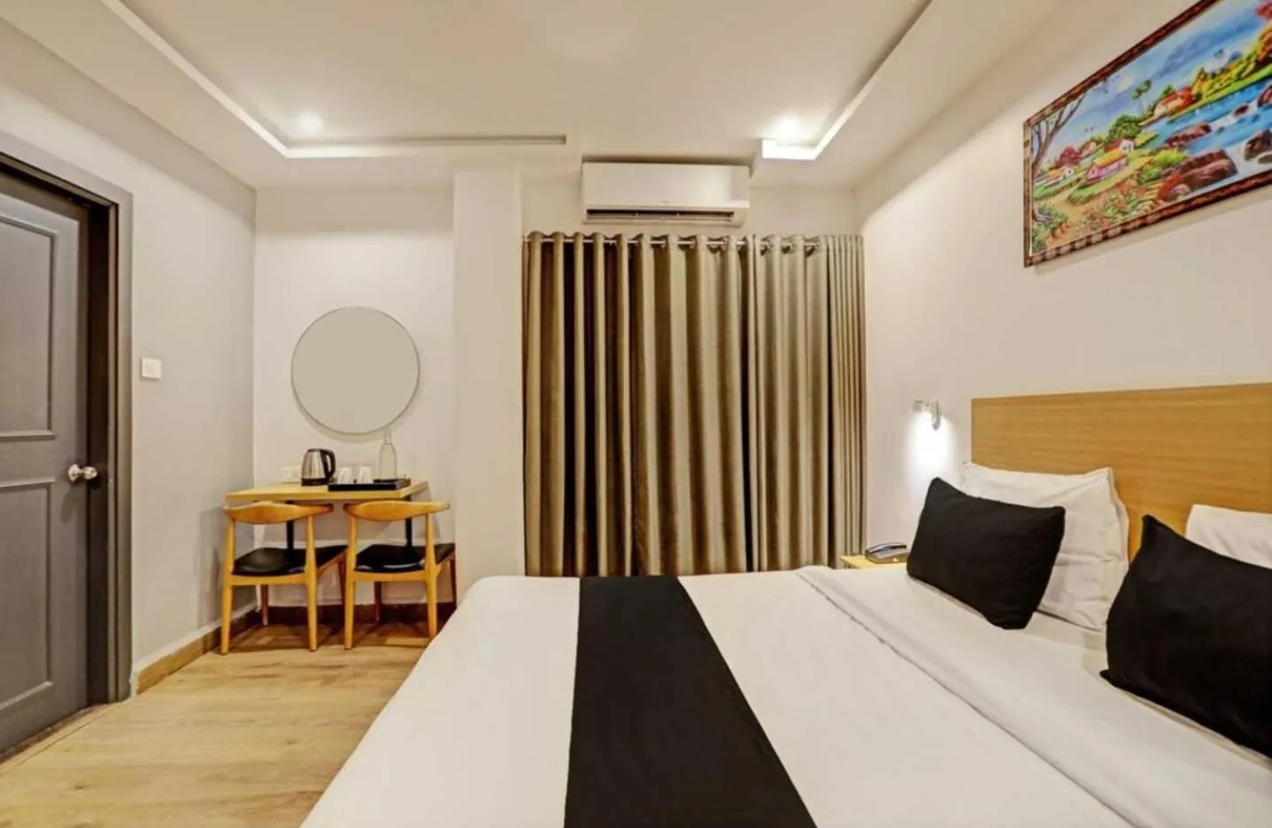 Bedroom, Bed in Super Townhouse Swain Heritage