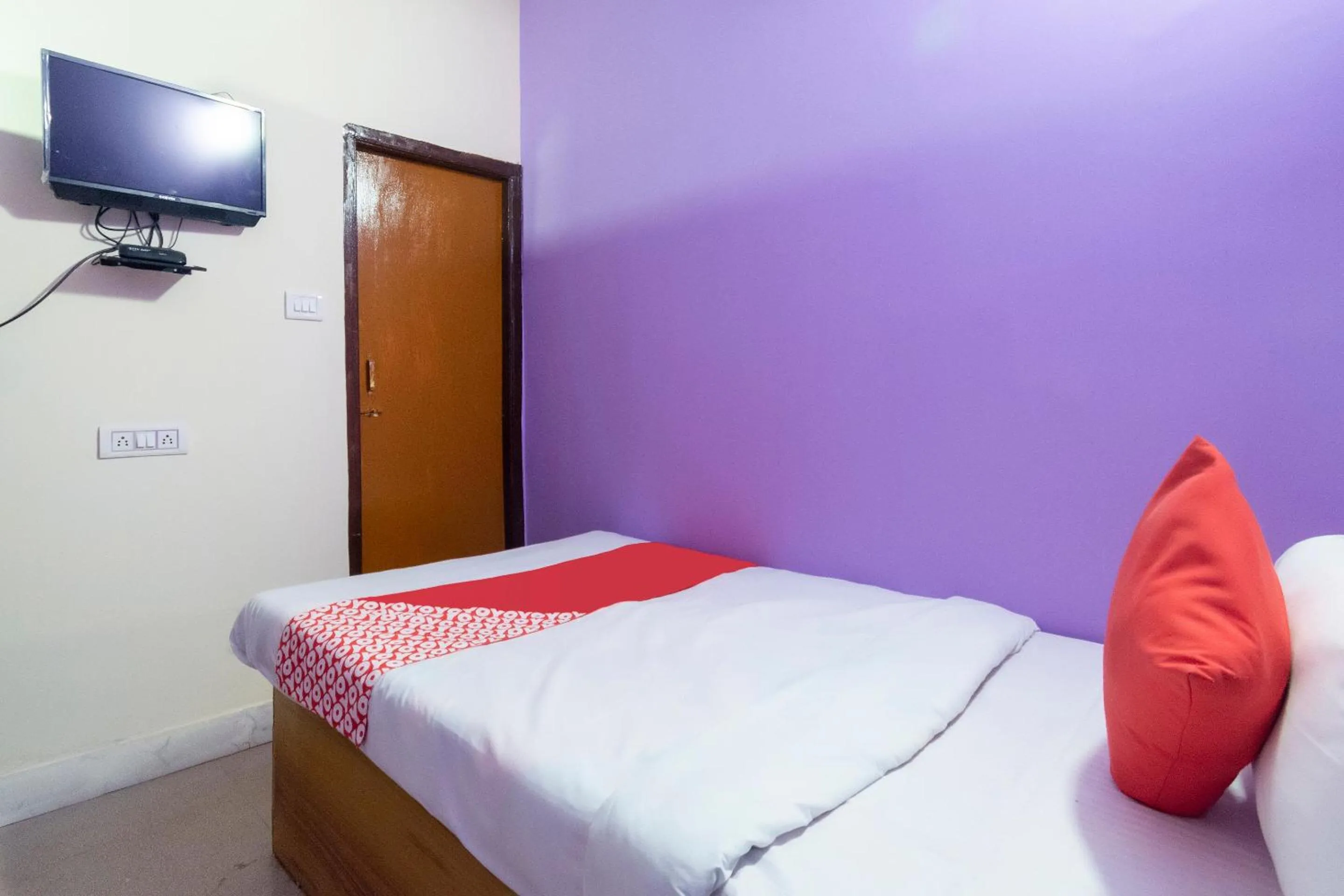 Bedroom, Bed in Hotel O by OYO Binayak Inn