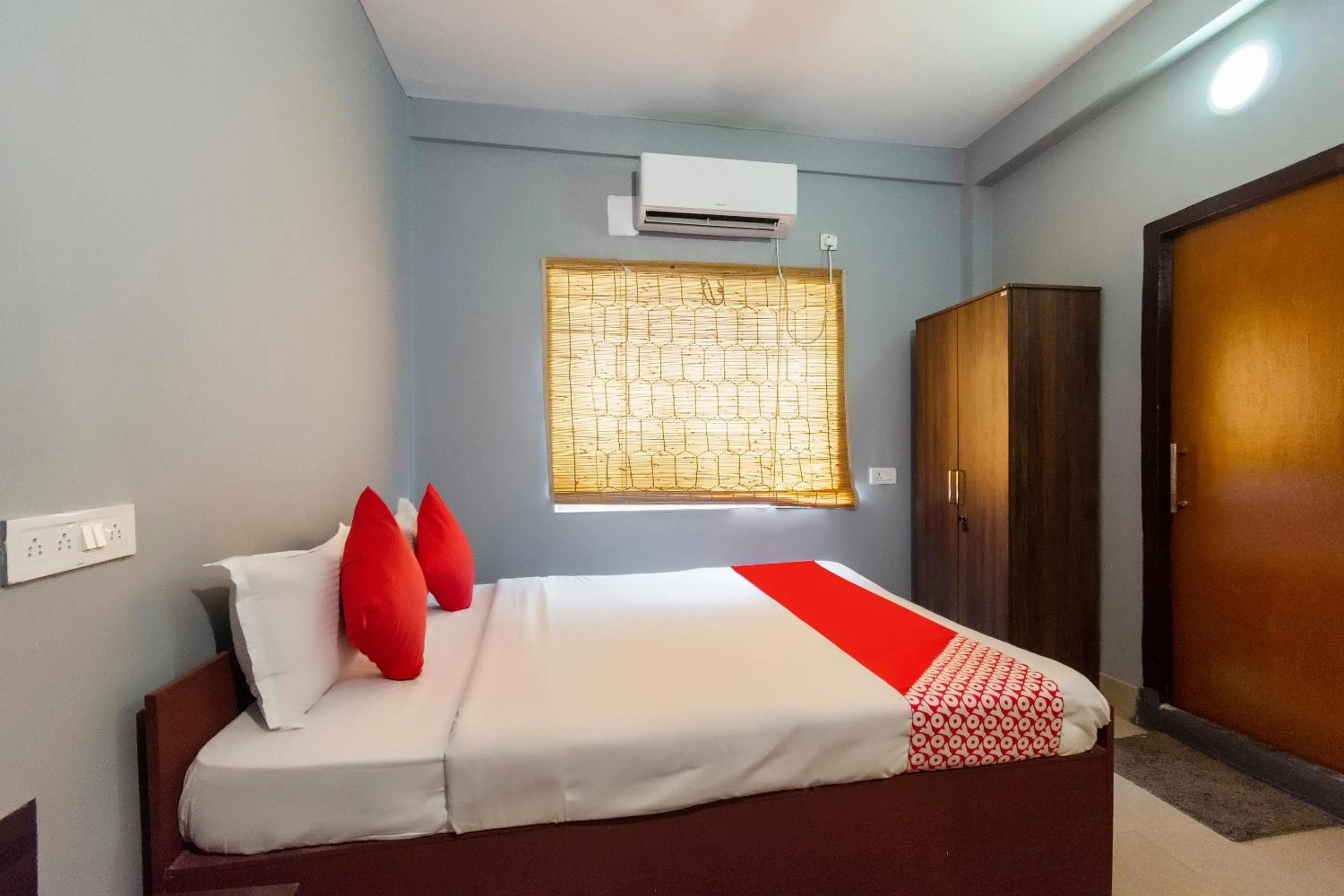 Bedroom, Bed in Hotel O by OYO Binayak Inn