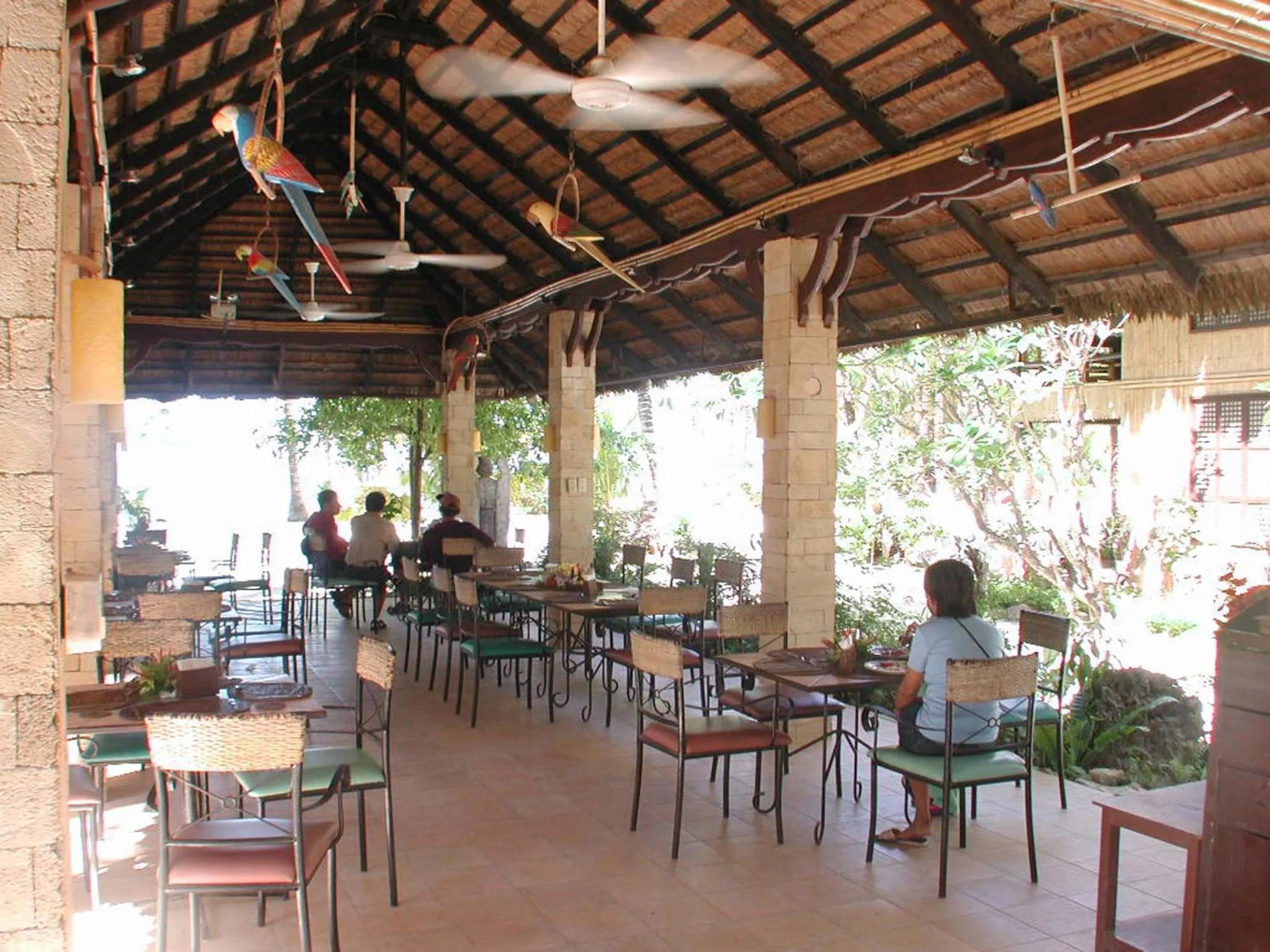 Restaurant/places to eat in Sea Wind Resort