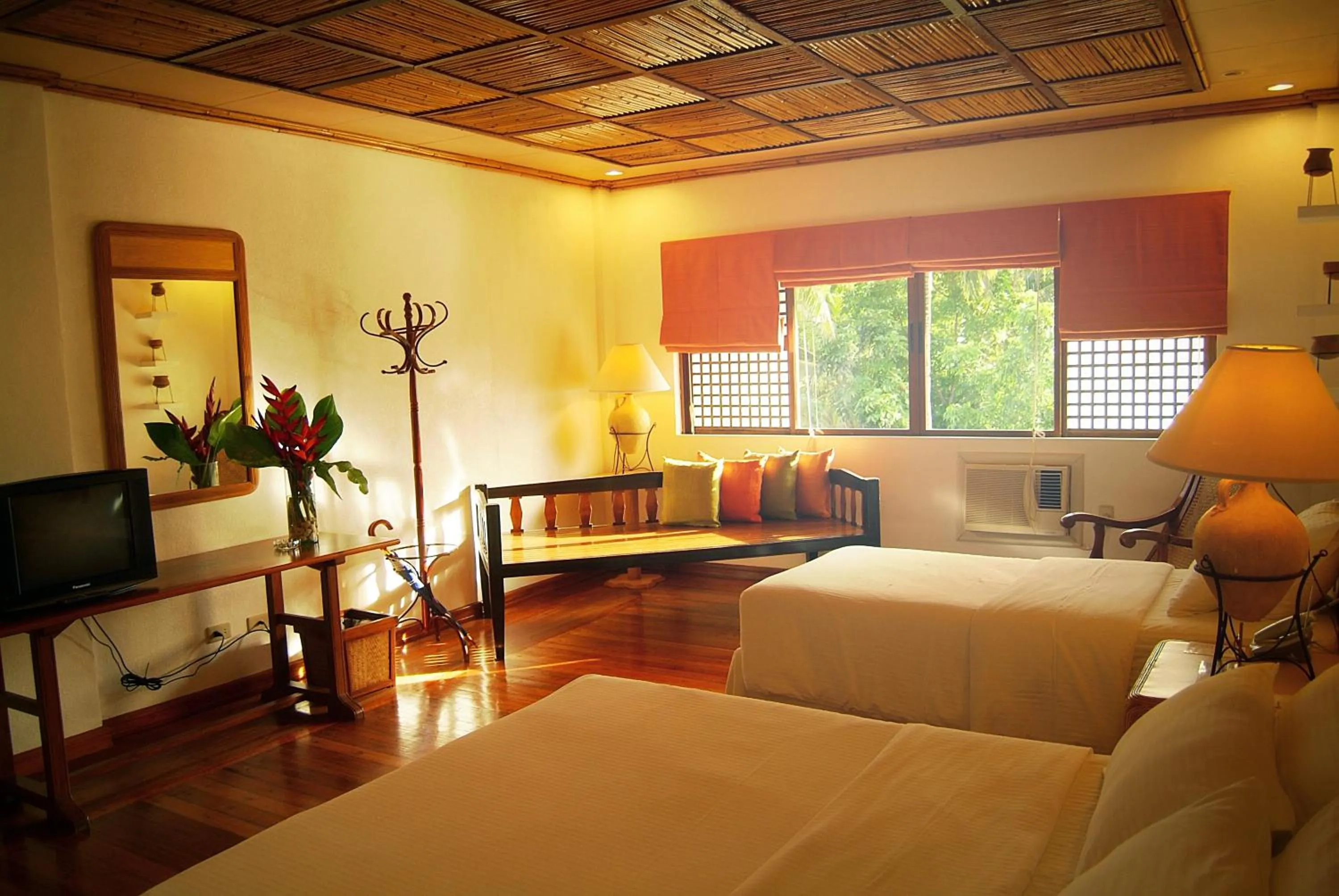 Bedroom, Bed in Sea Wind Resort