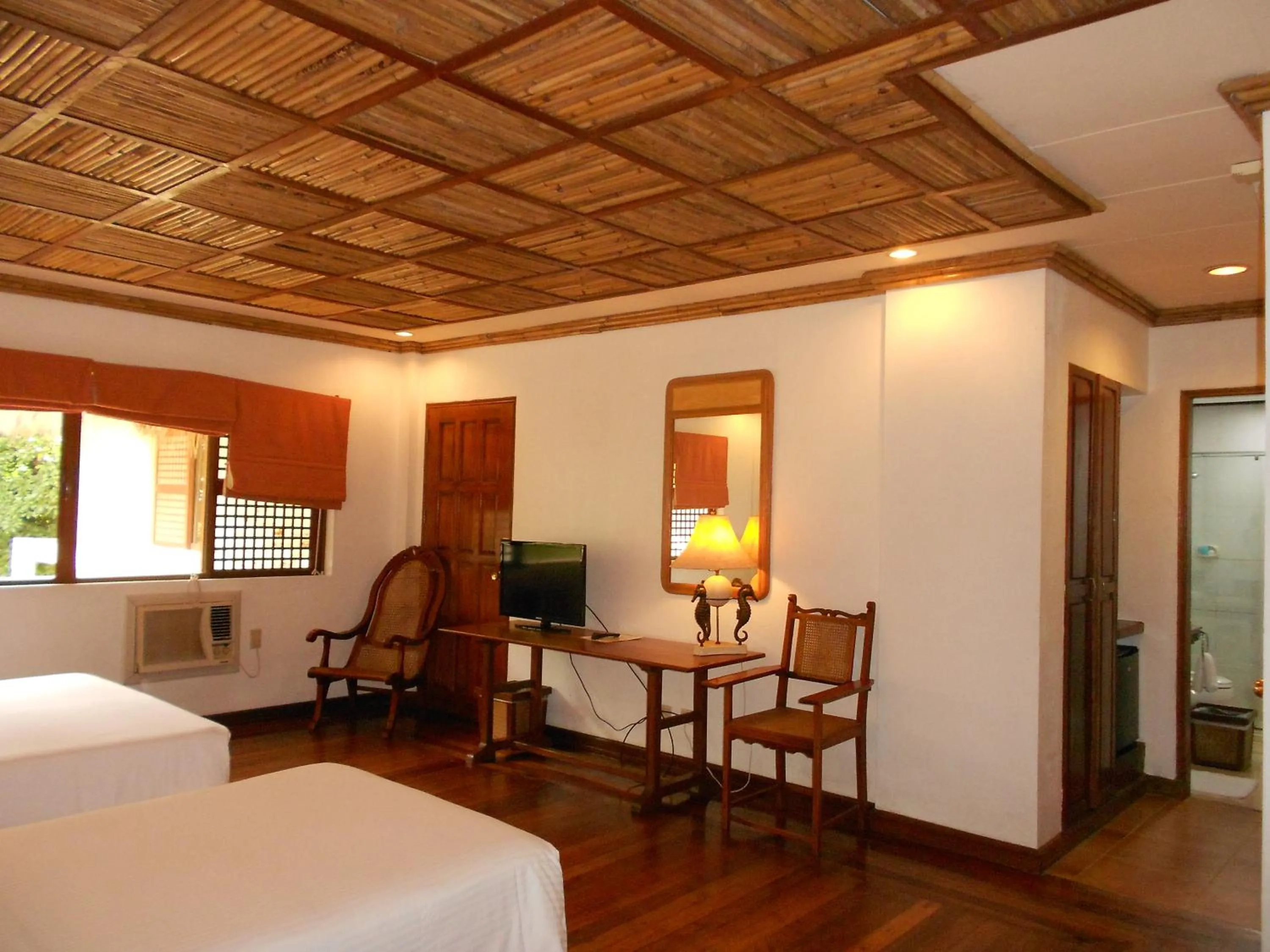 Bedroom, Bed in Sea Wind Resort