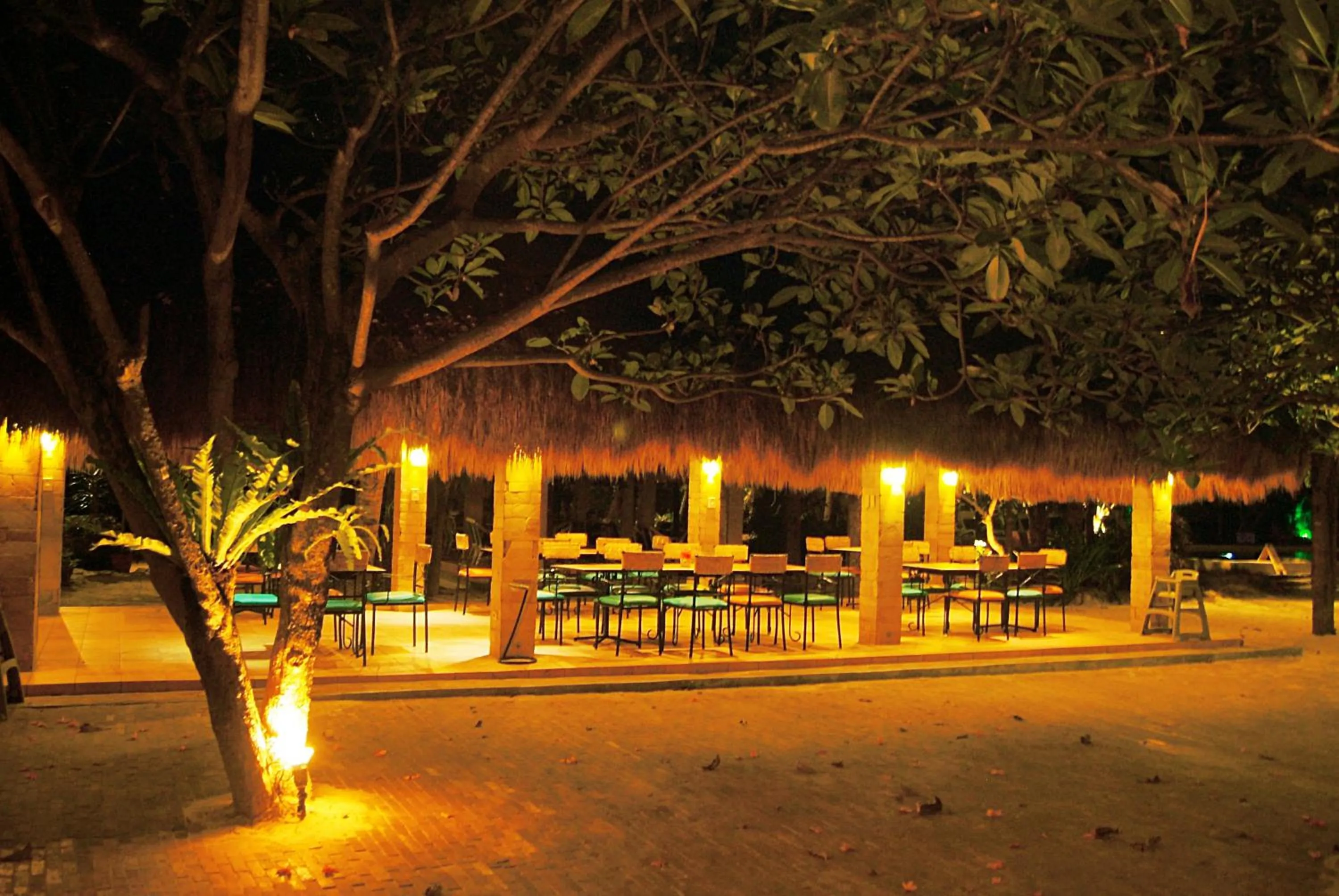 Restaurant/places to eat in Sea Wind Resort