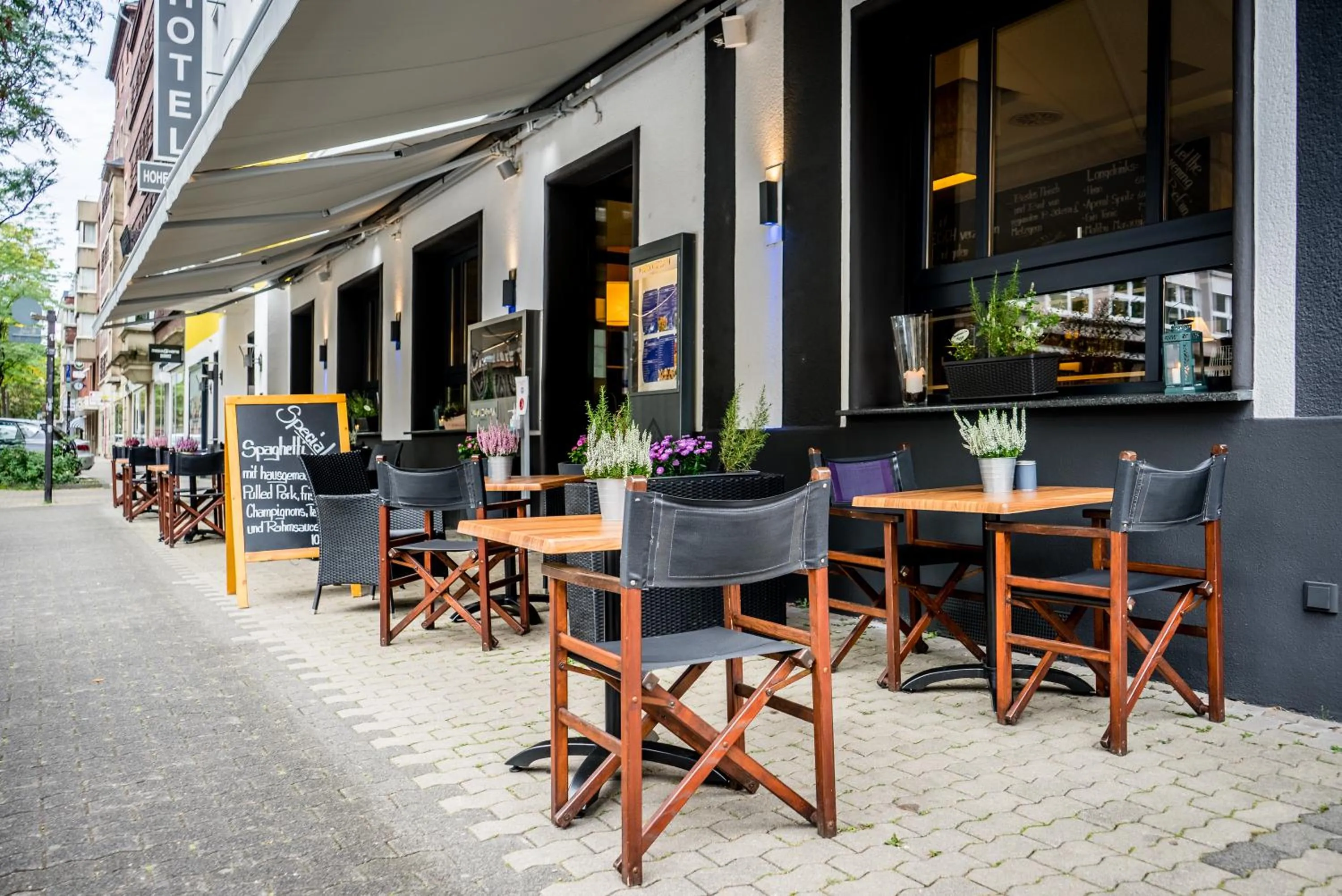 Restaurant/places to eat in Hotel Hohenstaufen