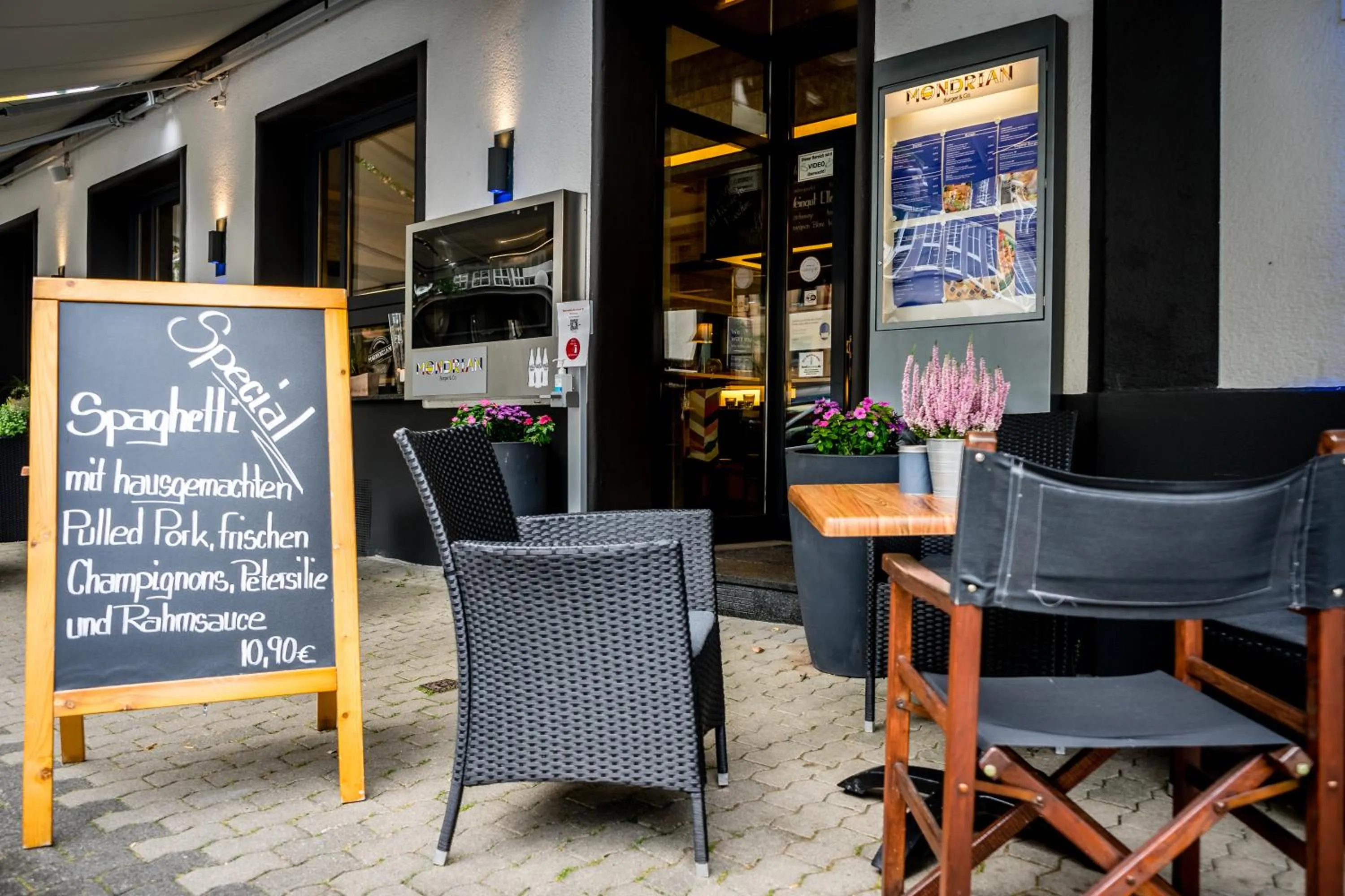 Staff in Hotel Hohenstaufen