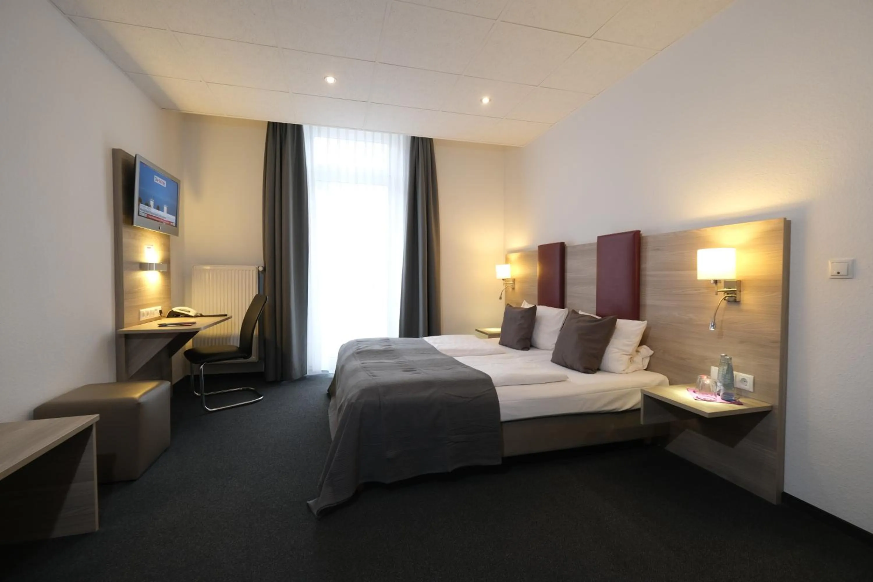 Bed in Hotel Hohenstaufen