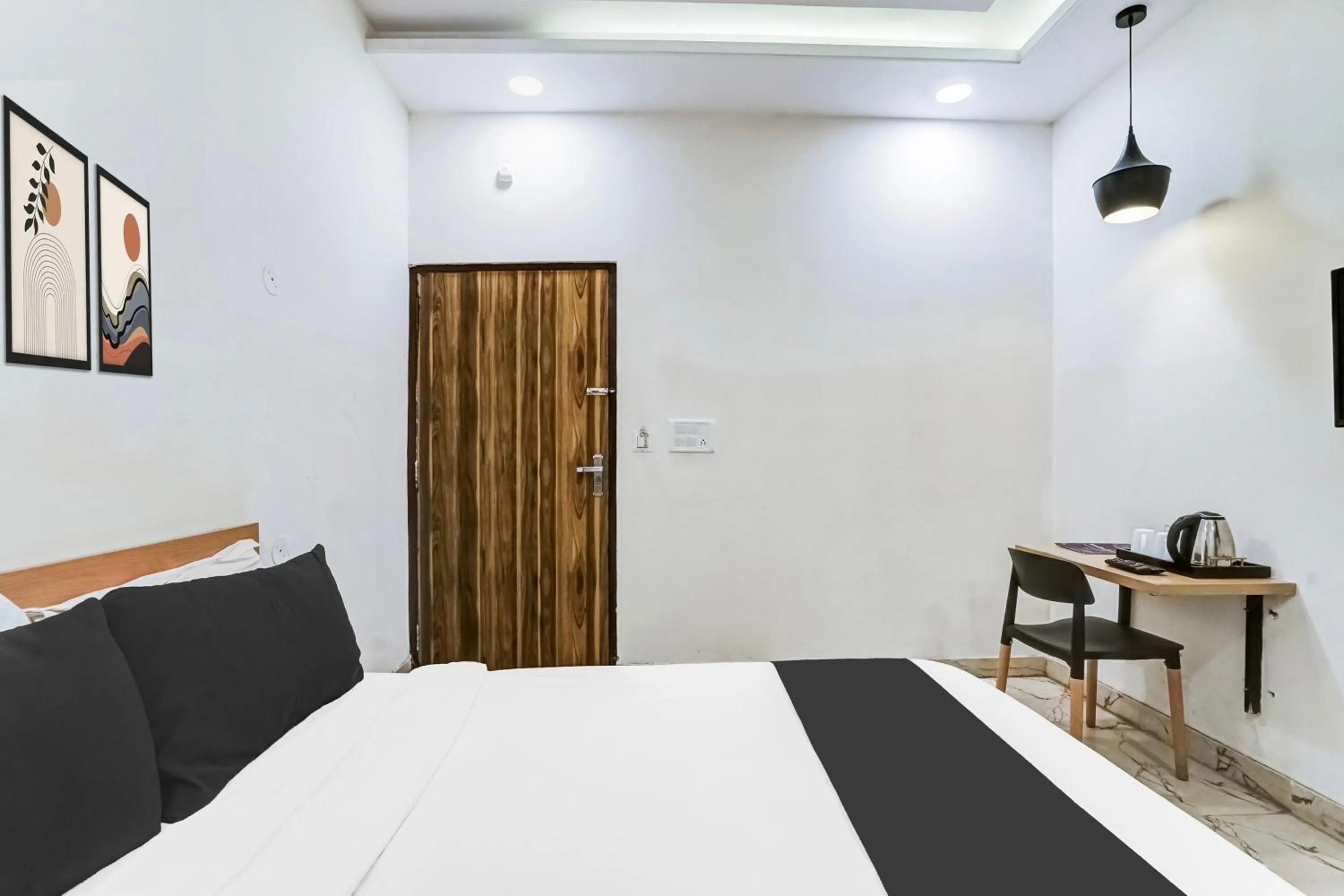 Bedroom, Bed in Super Townhouse Jagatpura Formerly Hotel Soft Patel