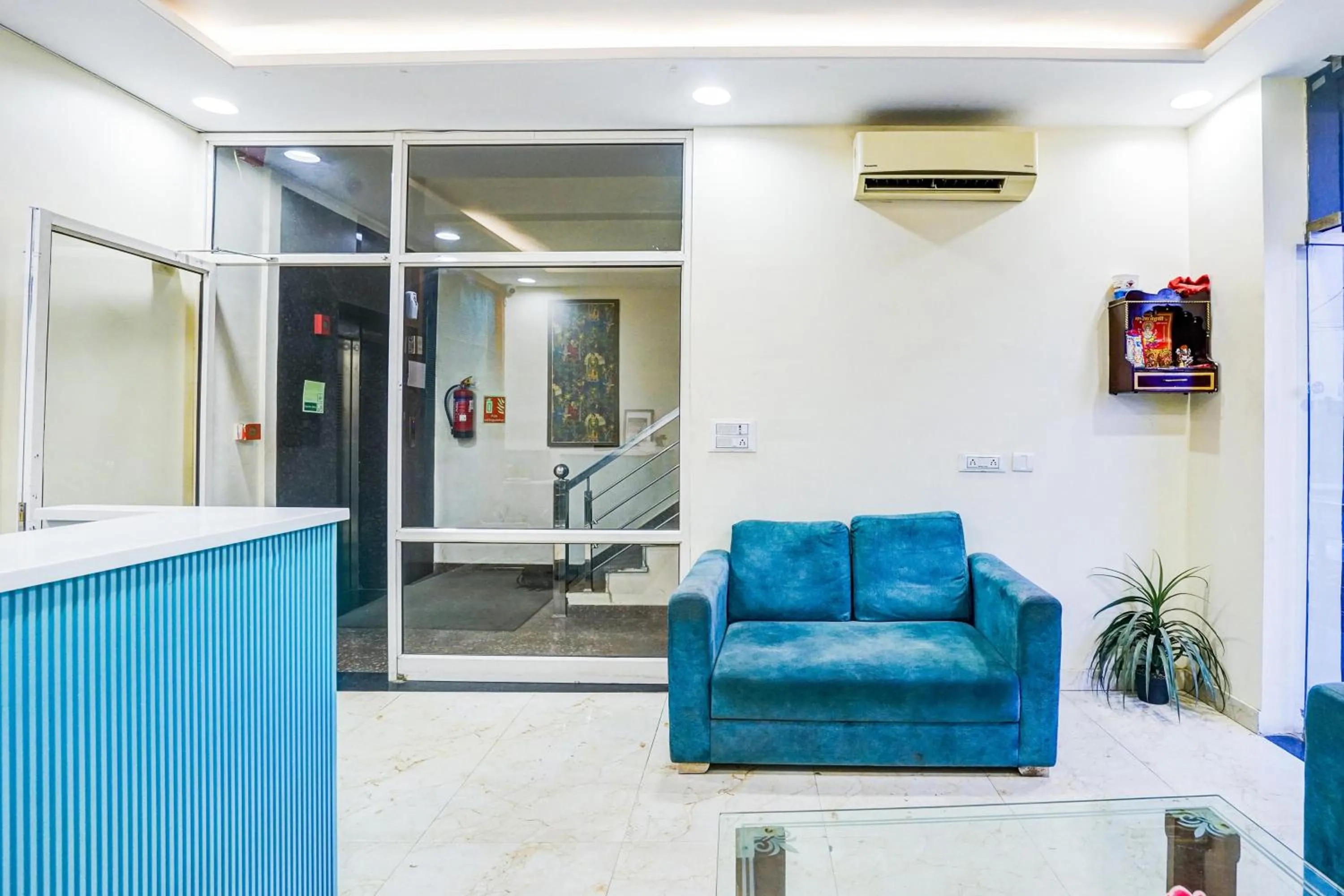 Lobby or reception in Super Townhouse Jagatpura Formerly Hotel Soft Patel