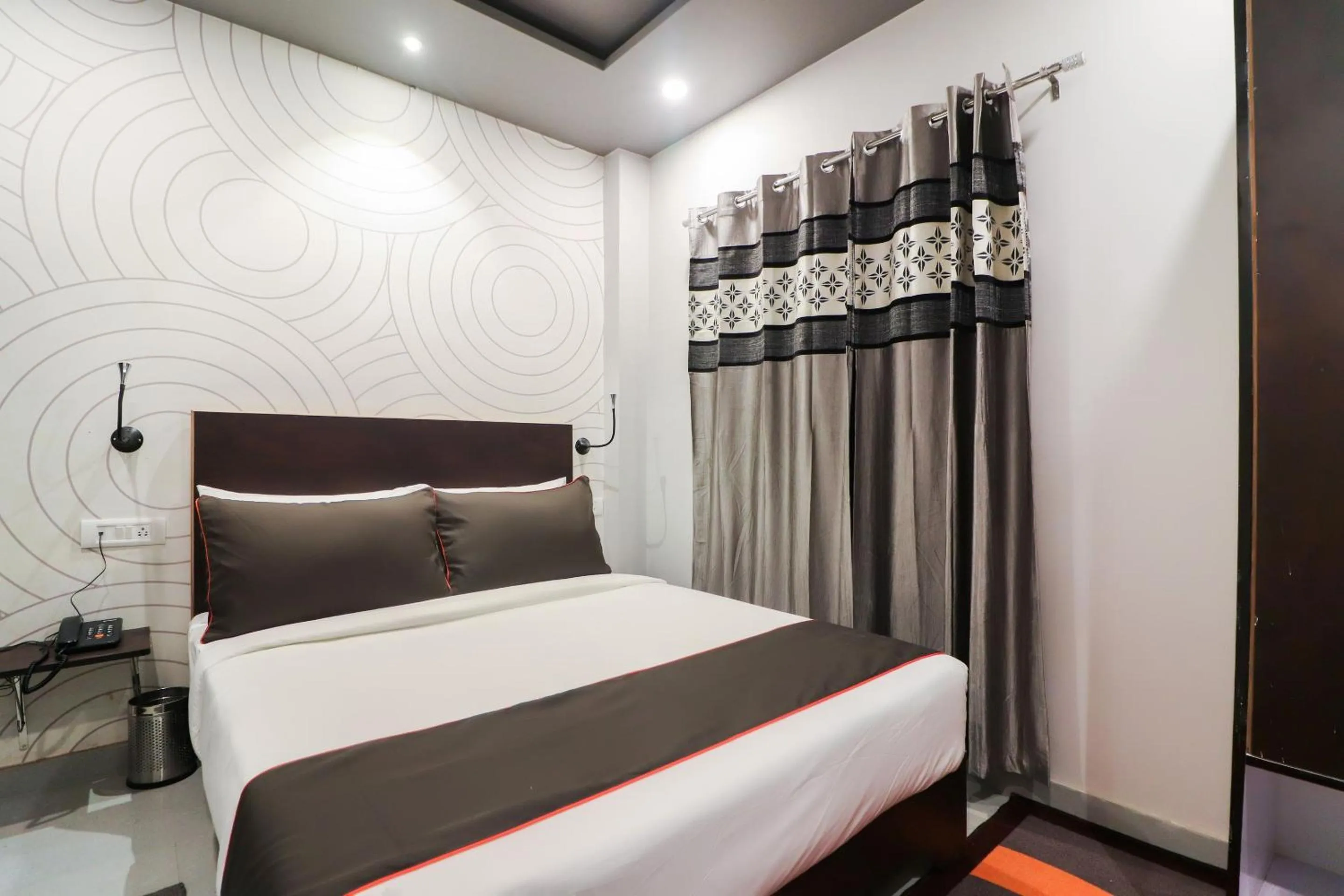 Bedroom, Bed in Super Collection O Sonica Gold Civil Lines