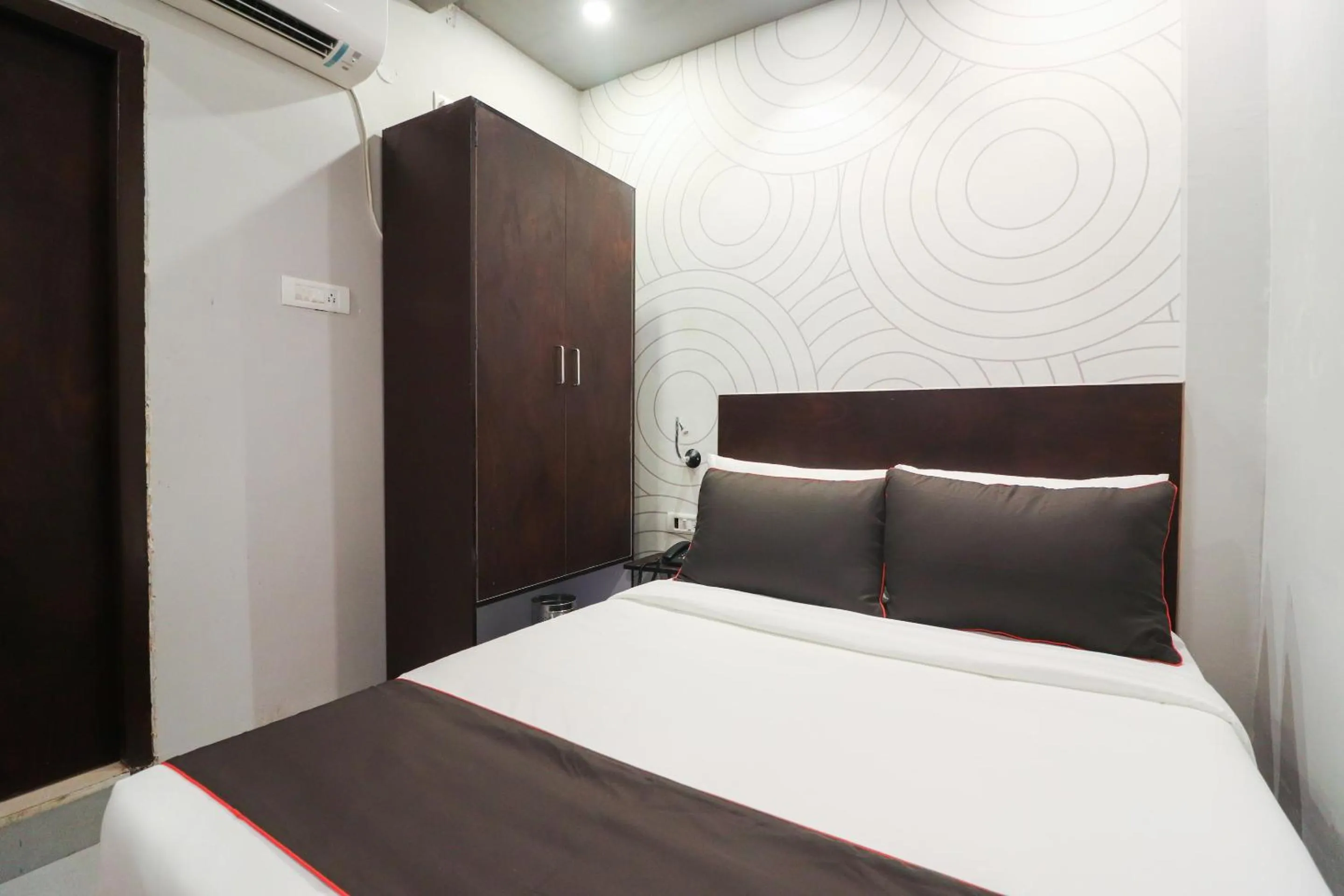 Bedroom, Bed in Super Collection O Sonica Gold Civil Lines