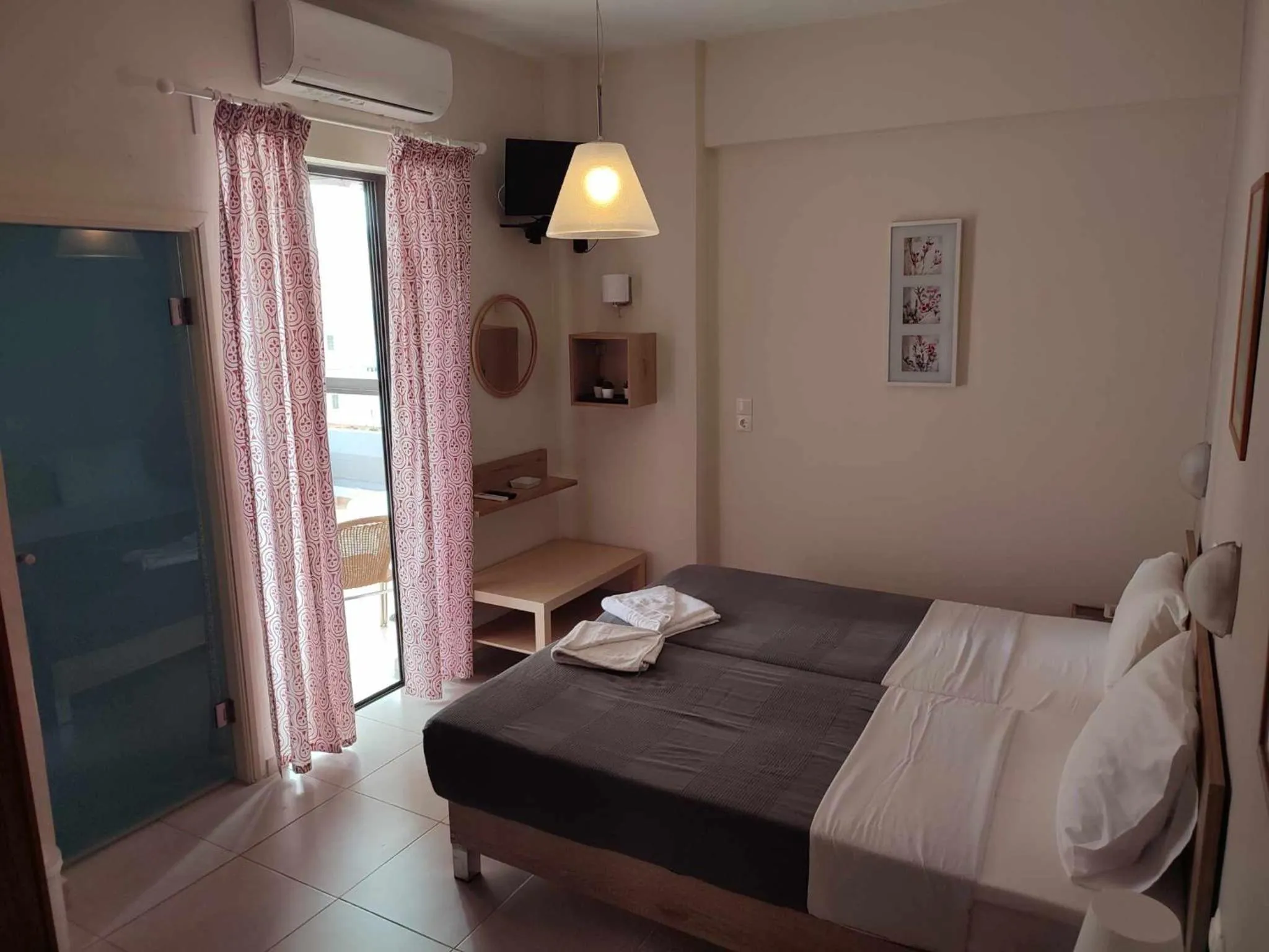 Photo of the whole room, Bed in Posidonio Hotel