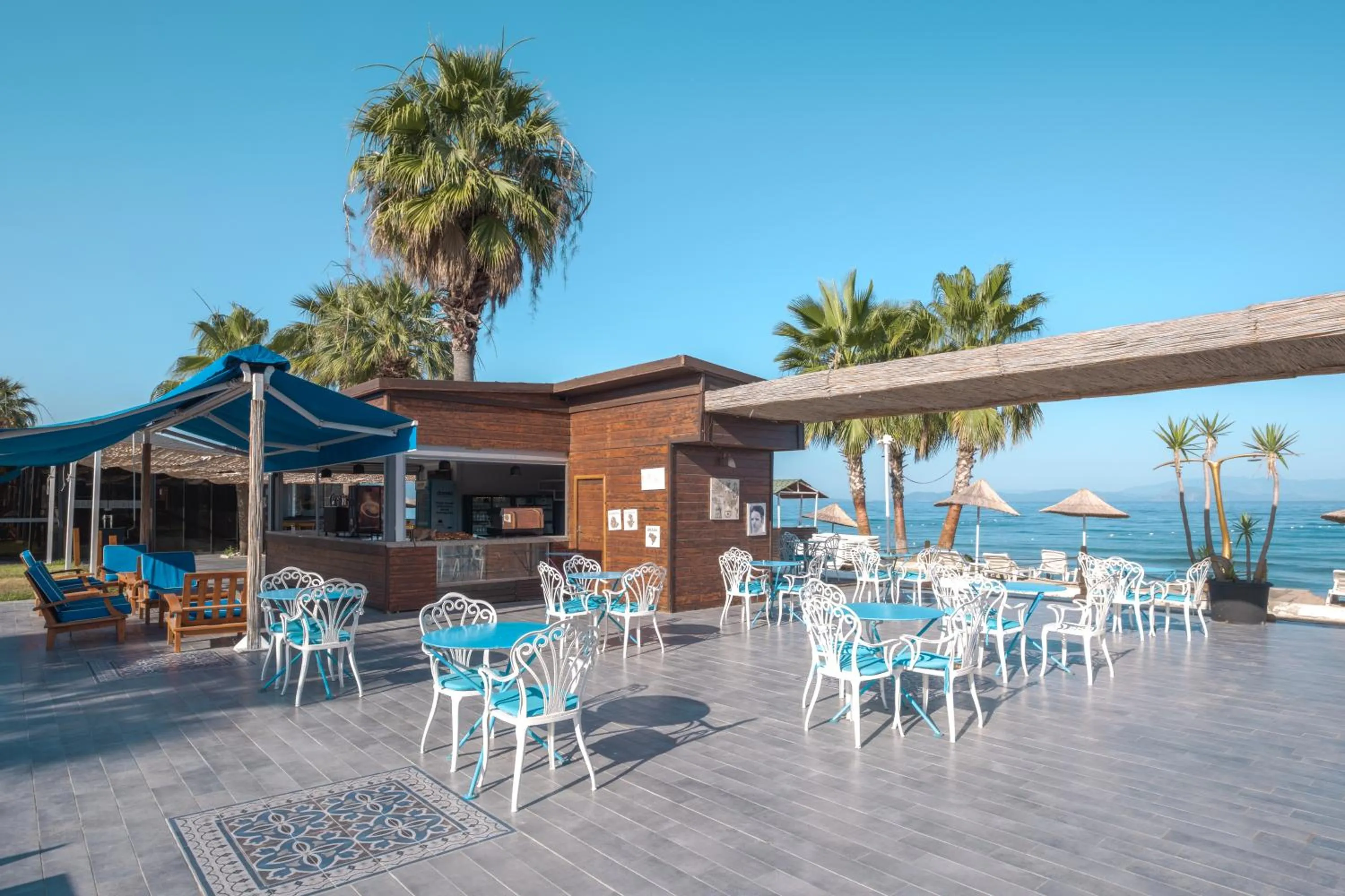 Risus Beach Resort Hotel