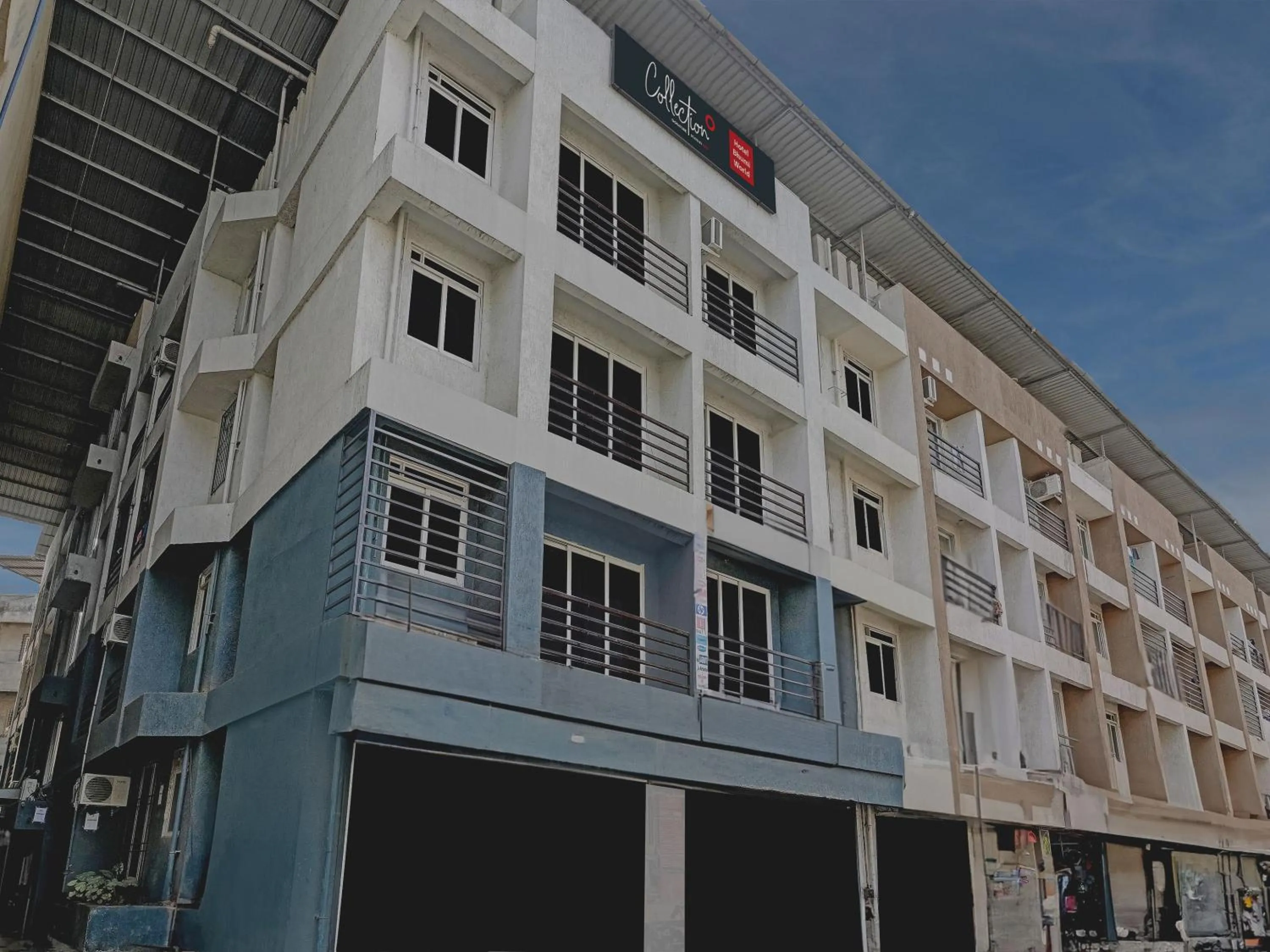 Facade/entrance in Super Hotel O Bhumi World