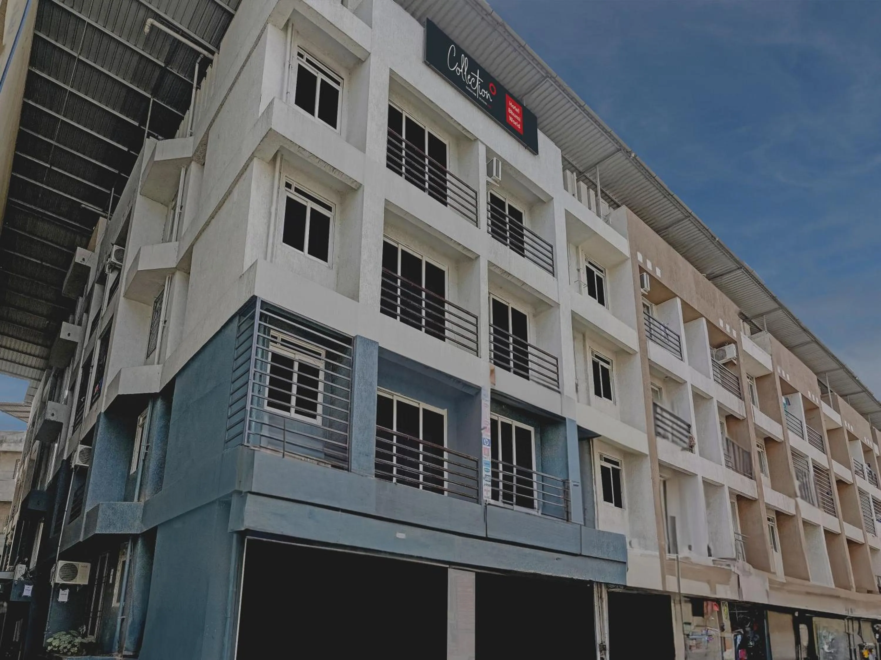 Facade/entrance in Super Hotel O Bhumi World