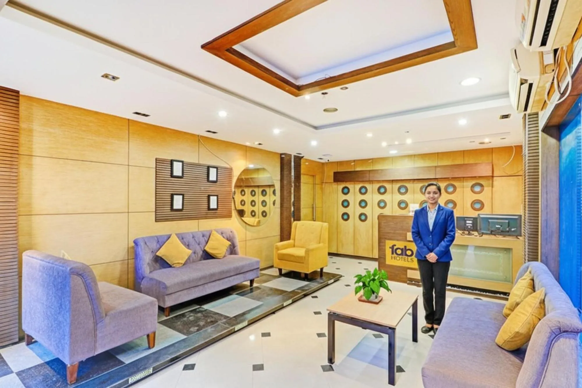 Lobby or reception in FabHotel Azure Sky - Nr Ruby Hospital