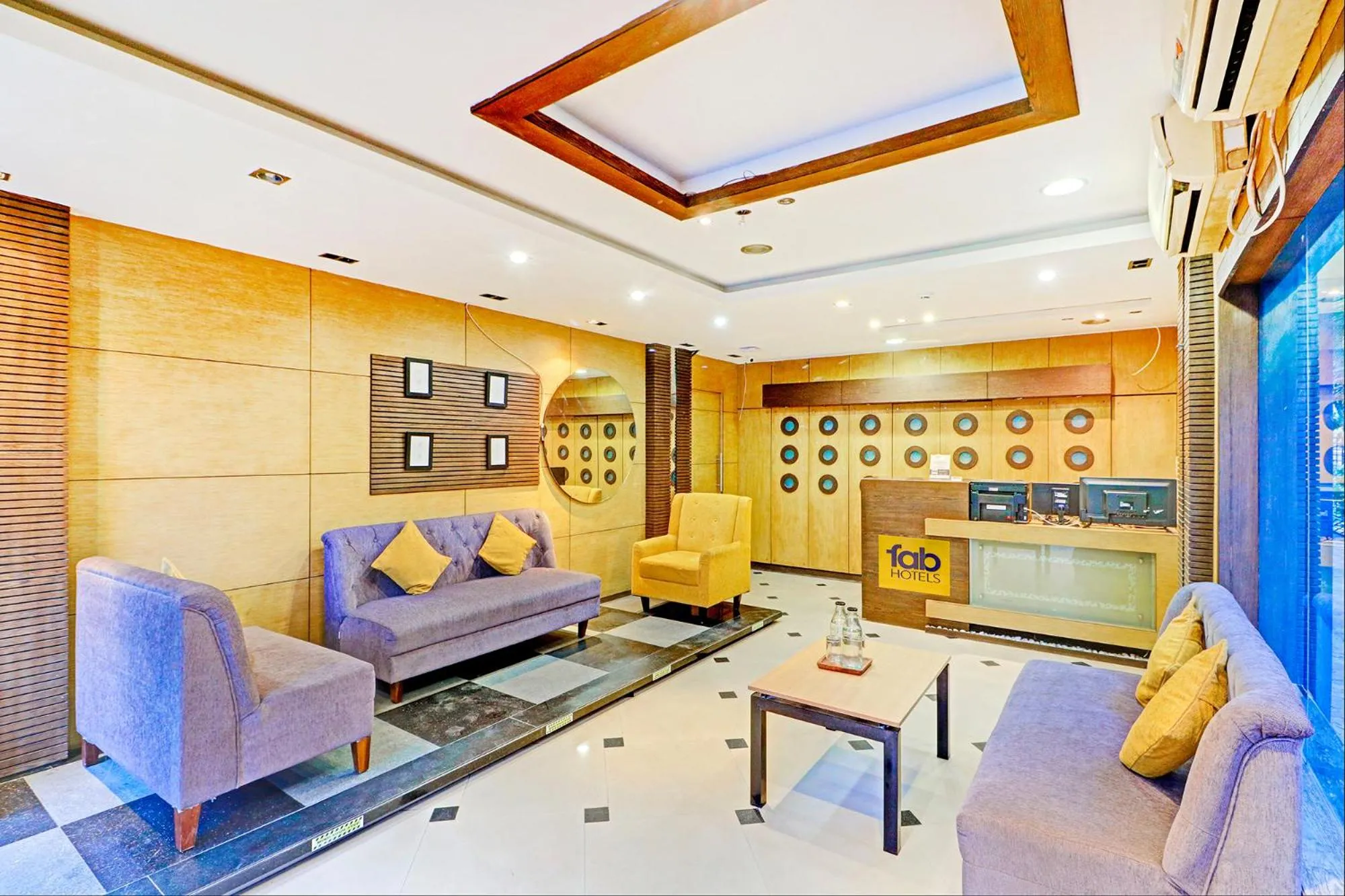 Lobby or reception in FabHotel Azure Sky - Nr Ruby Hospital