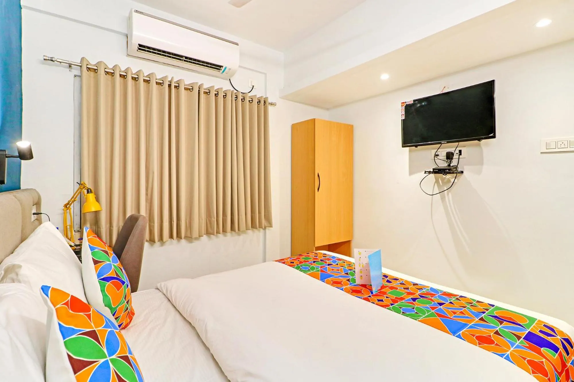 Bed in FabHotel Azure Sky - Nr Ruby Hospital