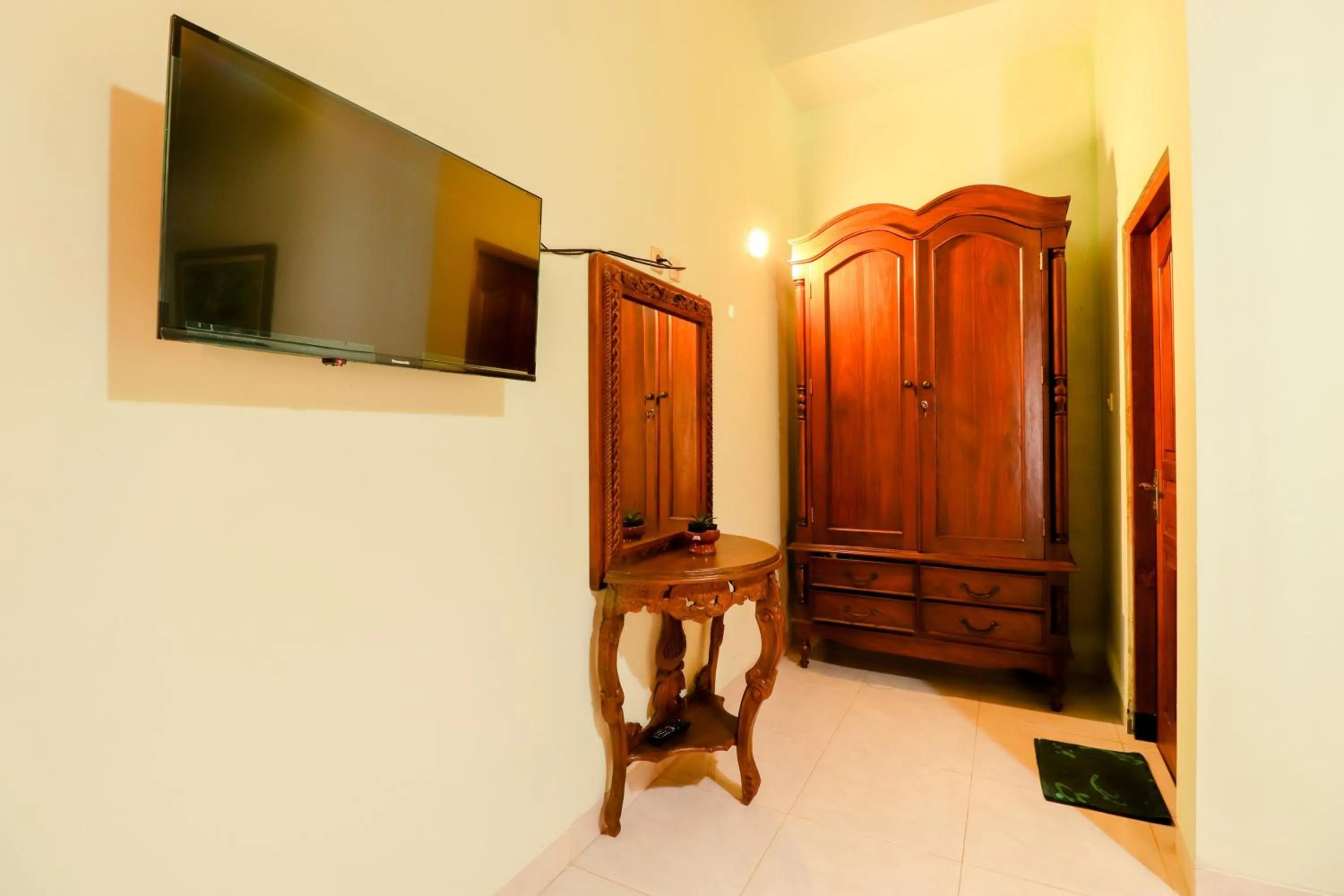 TV and multimedia in Griya 90TR Syariah