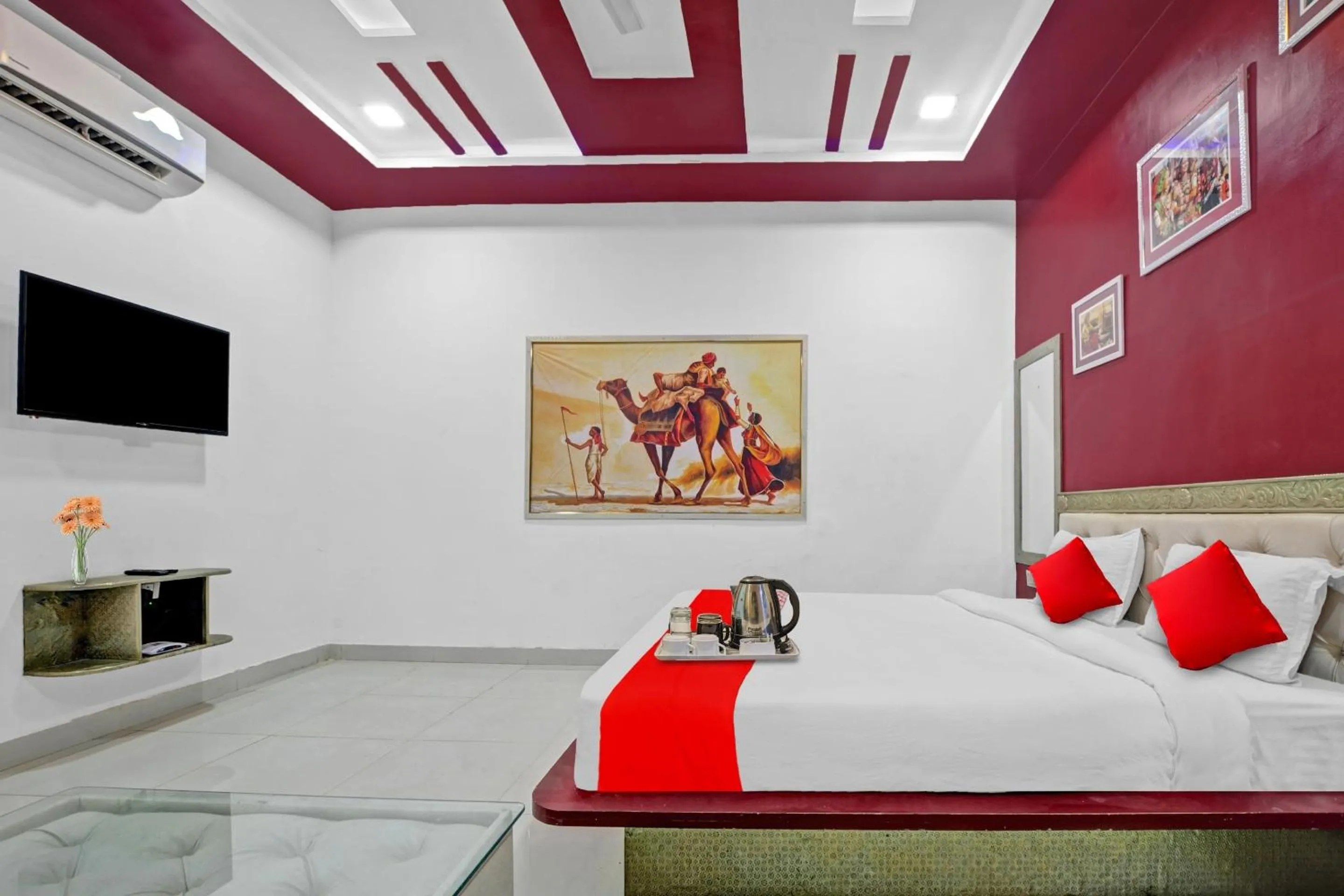 Bedroom, Bed in Hotel O Udaipur Palace