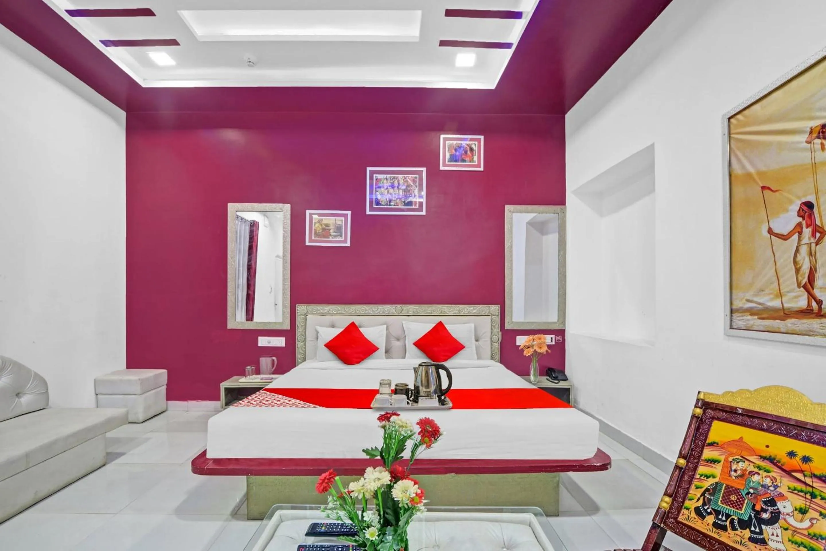 Bedroom, Bed in Hotel O Udaipur Palace