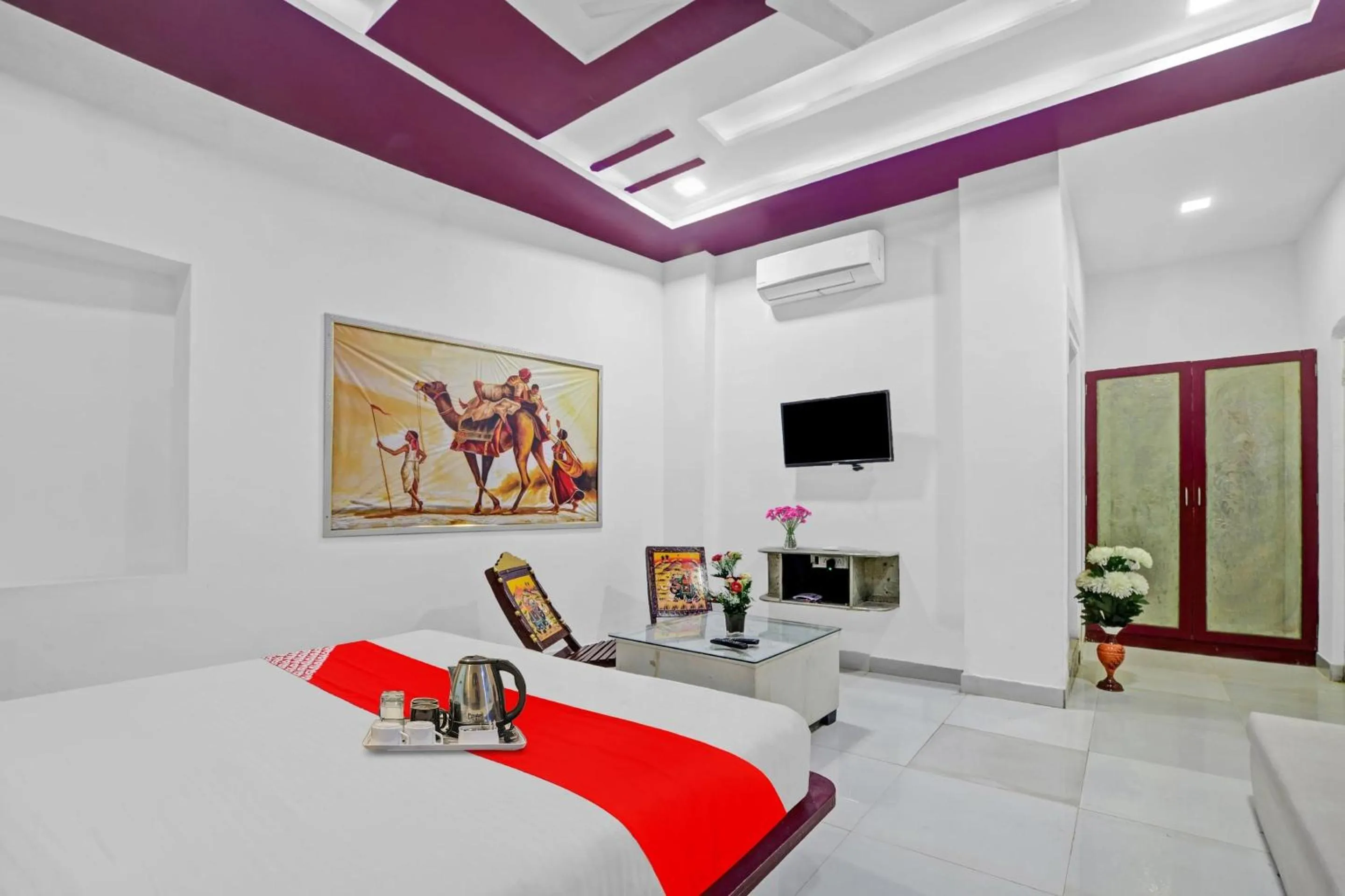 Bedroom, Bed in Hotel O Udaipur Palace