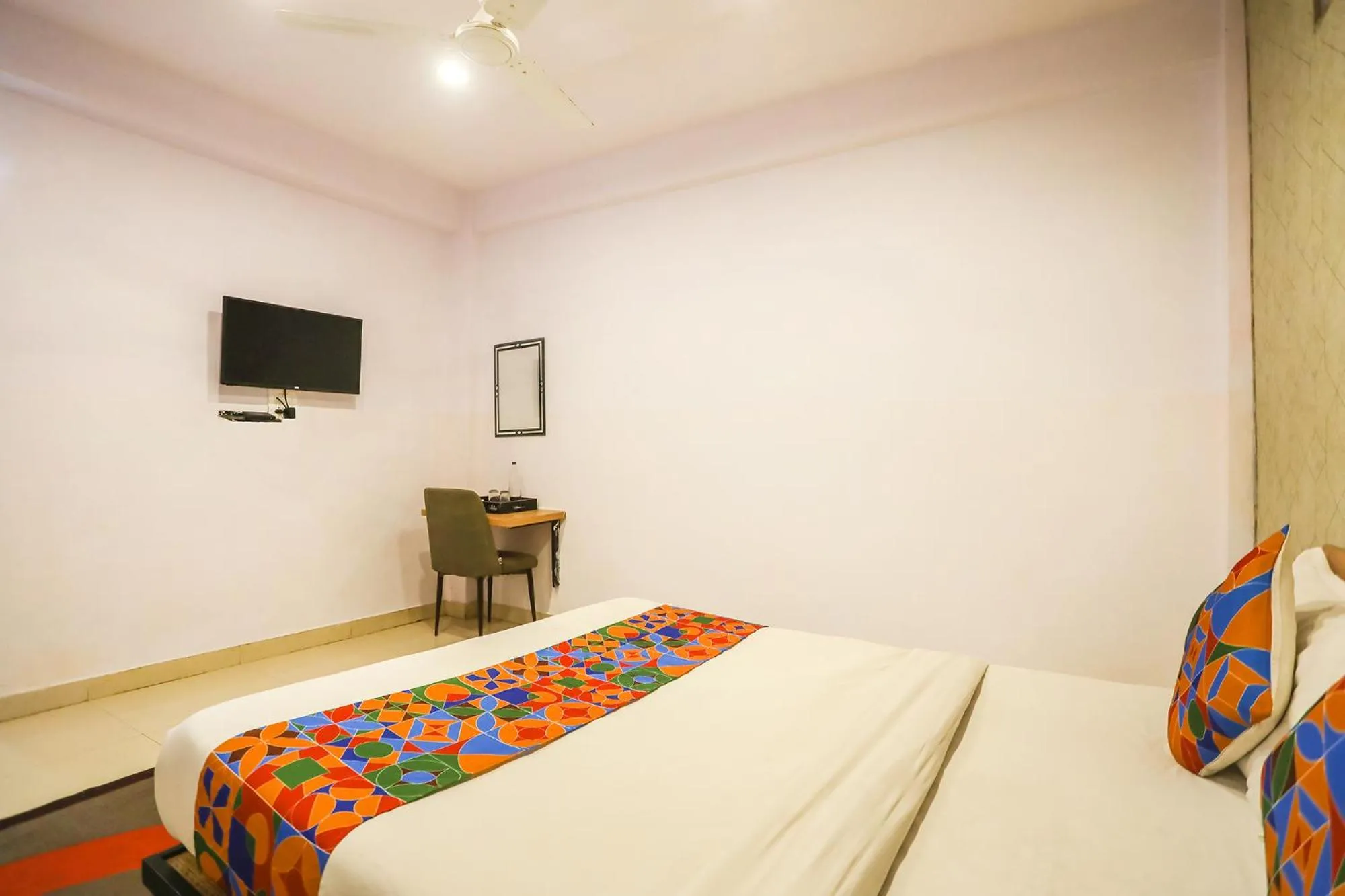 Bed in FabHotel Pranjul Inn