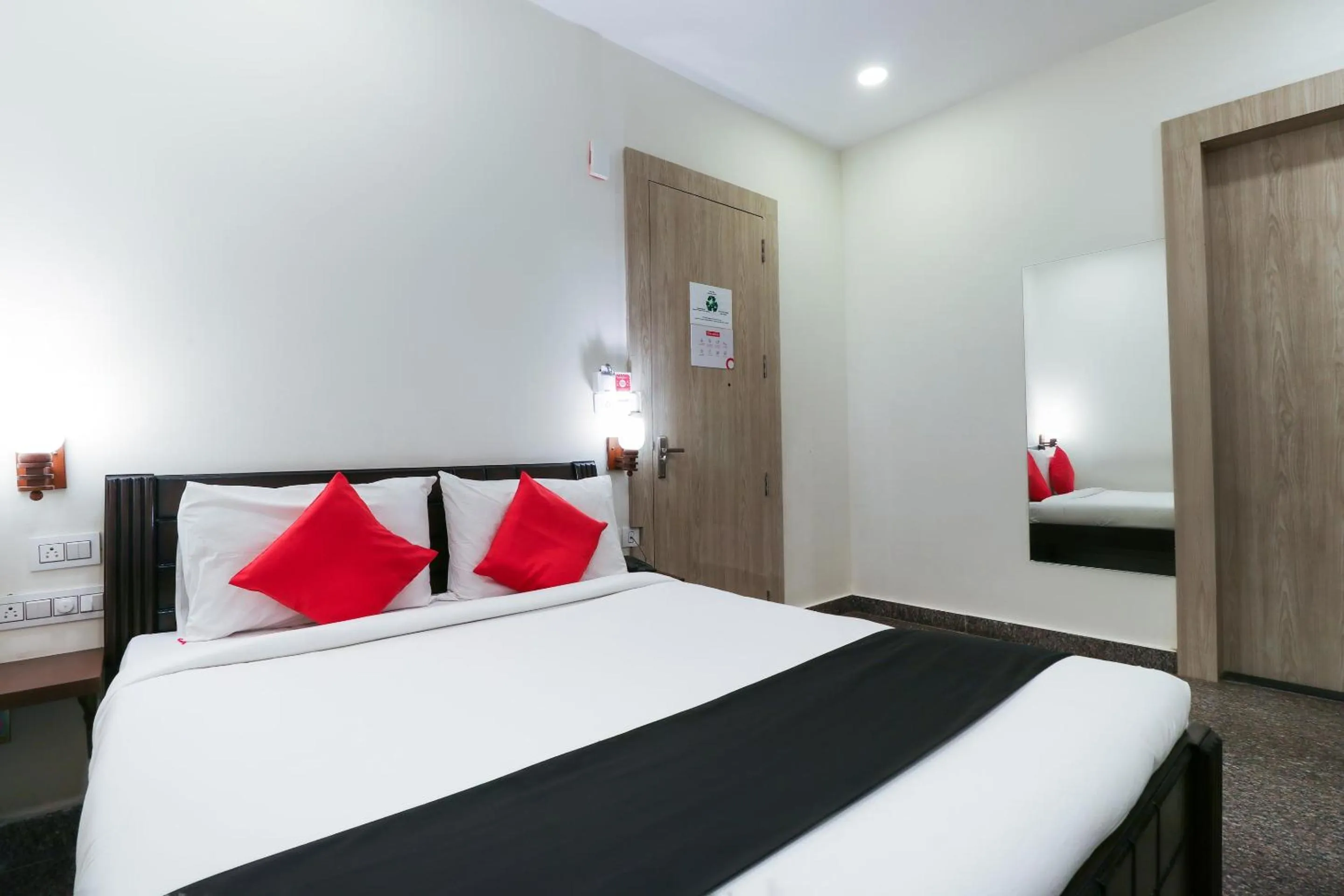 Bedroom, Bed in Capital O GN Suites