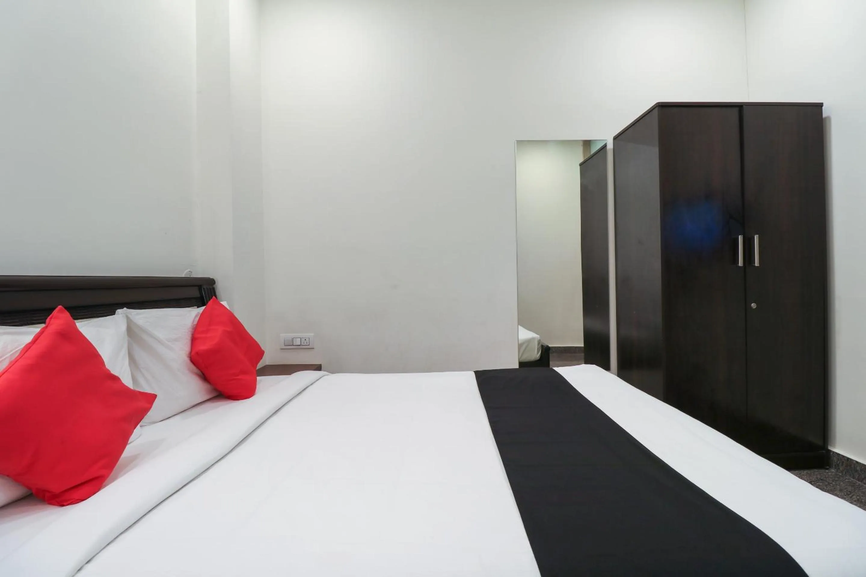 Bedroom, Bed in Capital O GN Suites