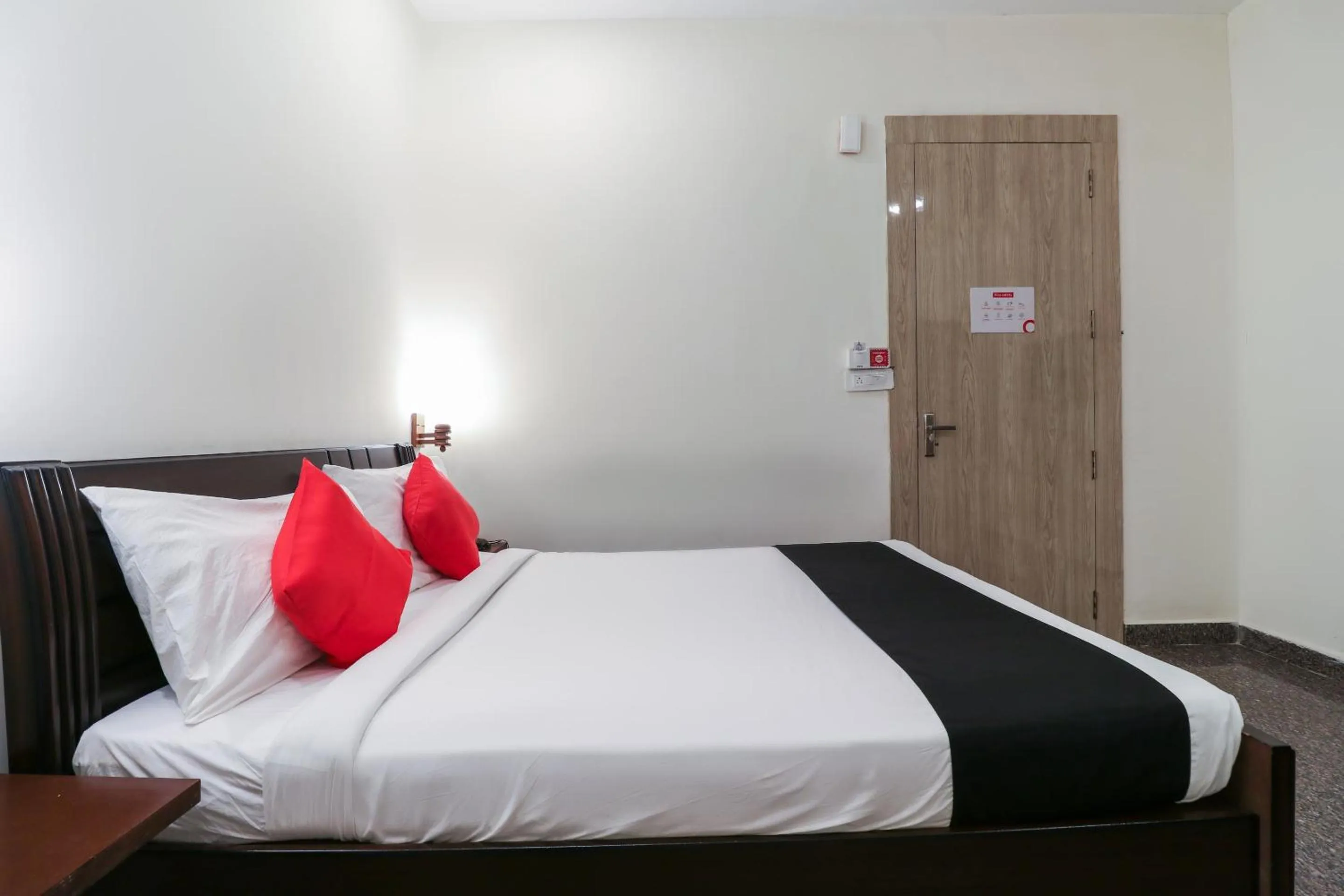 Bedroom, Bed in Capital O GN Suites