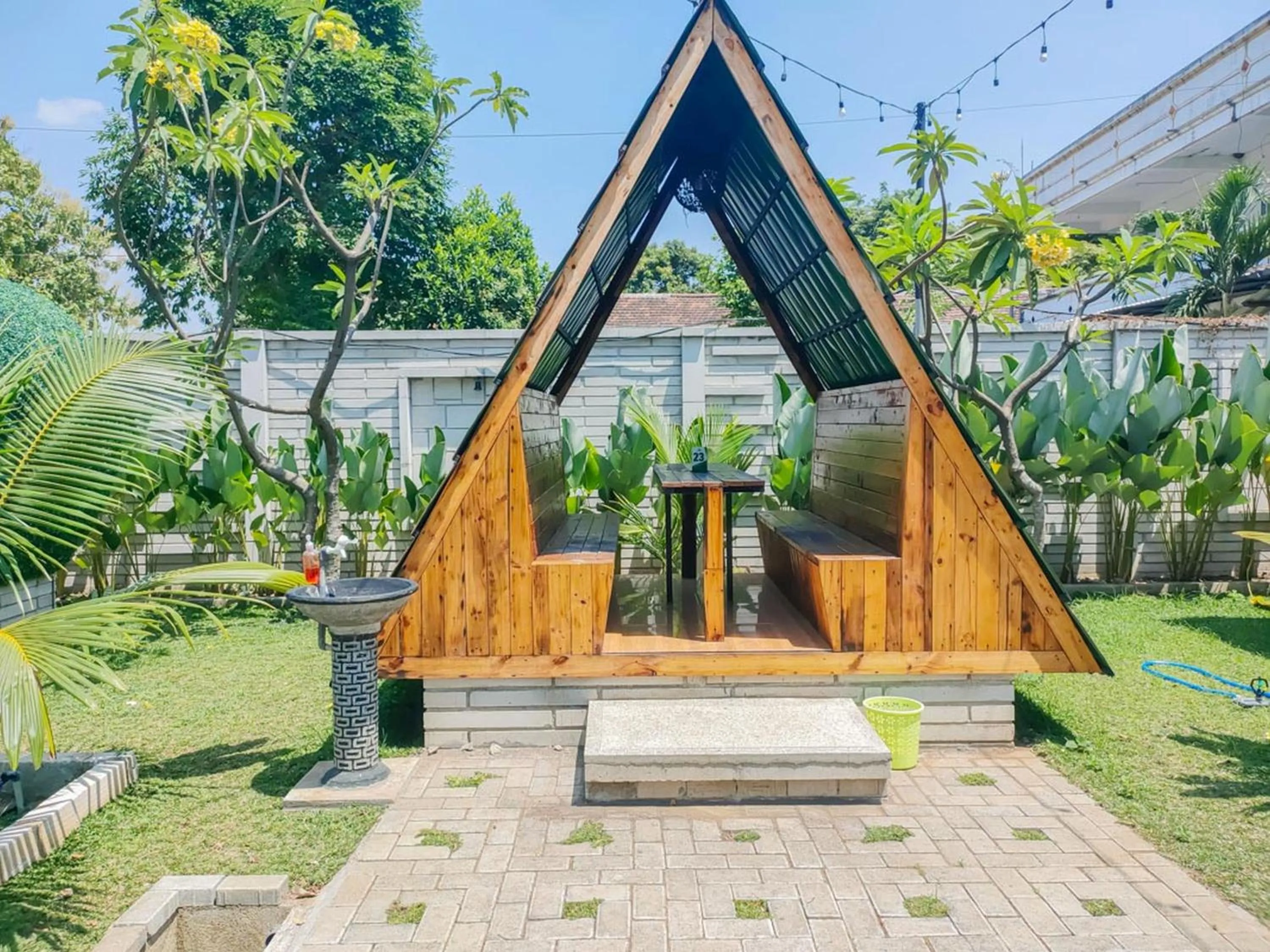 Garden in RedDoorz Syariah at Mojosari