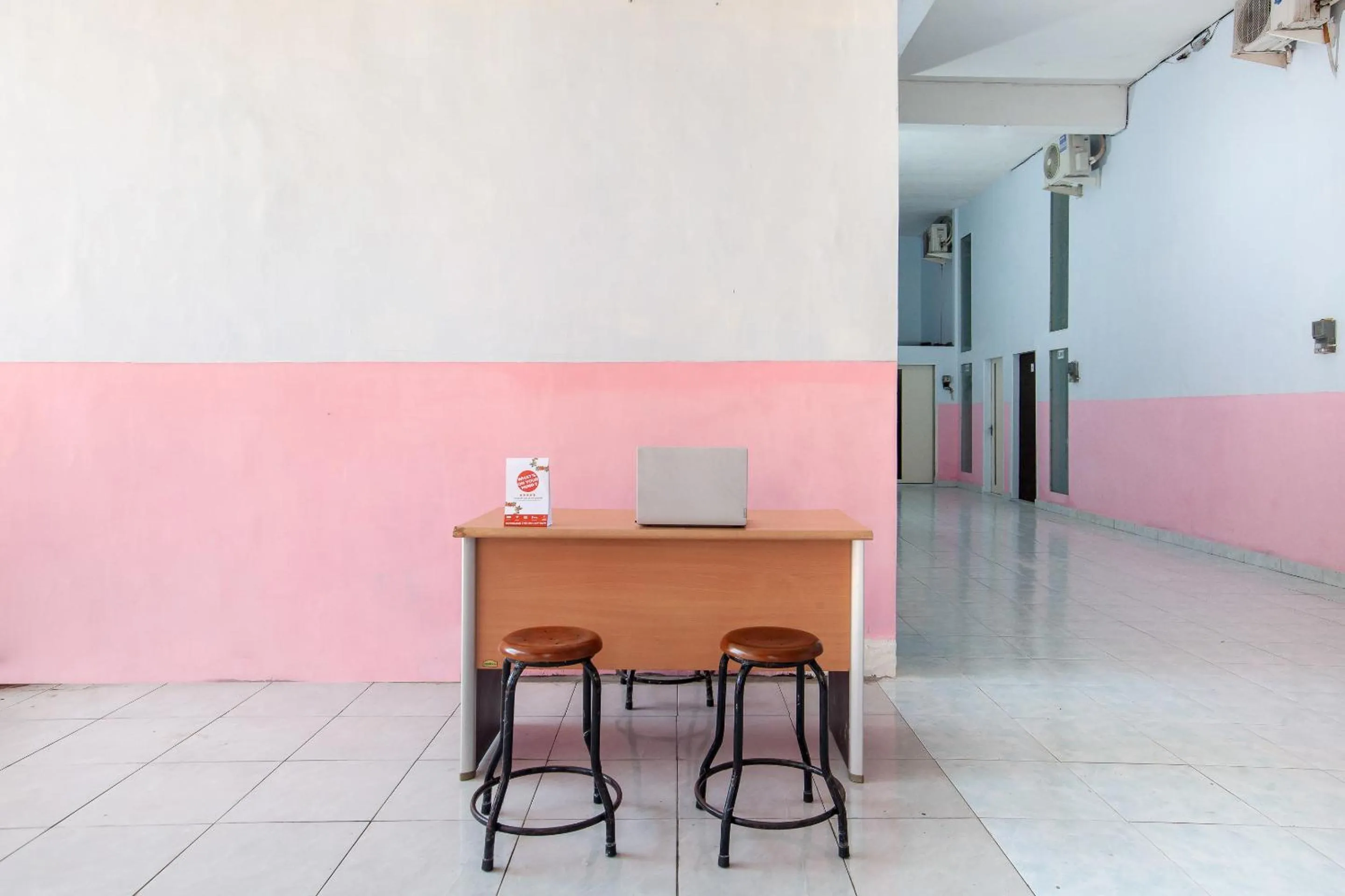 Lobby or reception in Hotel O Ibma Smart Syariah