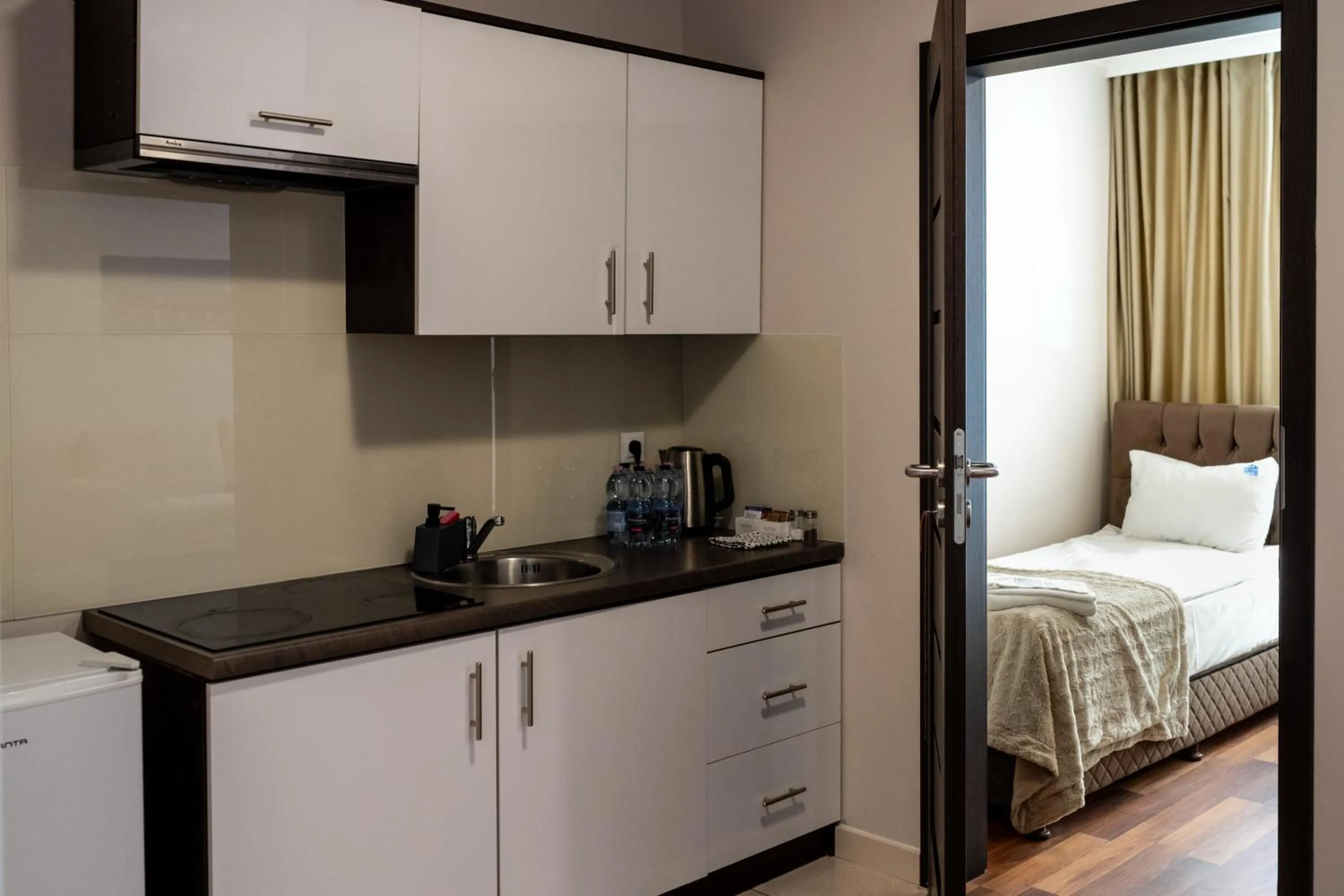 Coffee/tea facilities, Bed in Wesoła Apartamenty