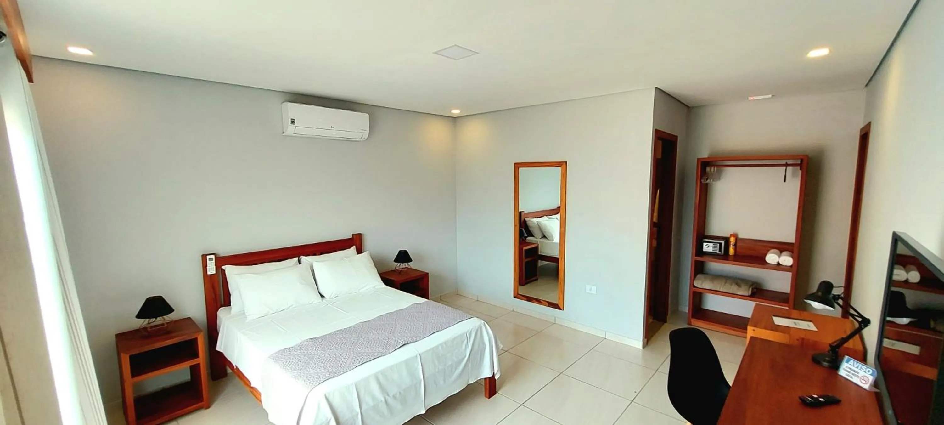 Photo of the whole room, Bed in Pousada das Saíras