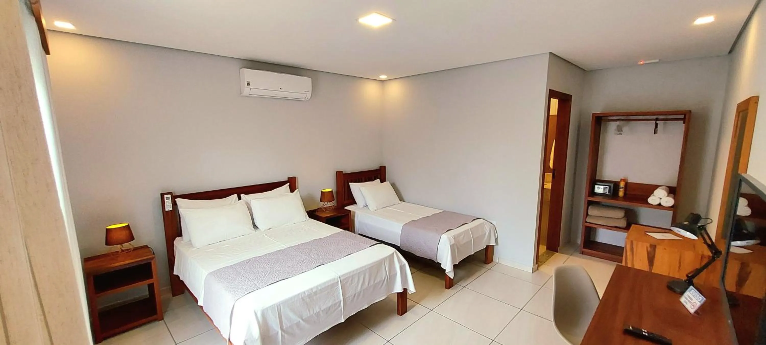 Photo of the whole room, Bed in Pousada das Saíras