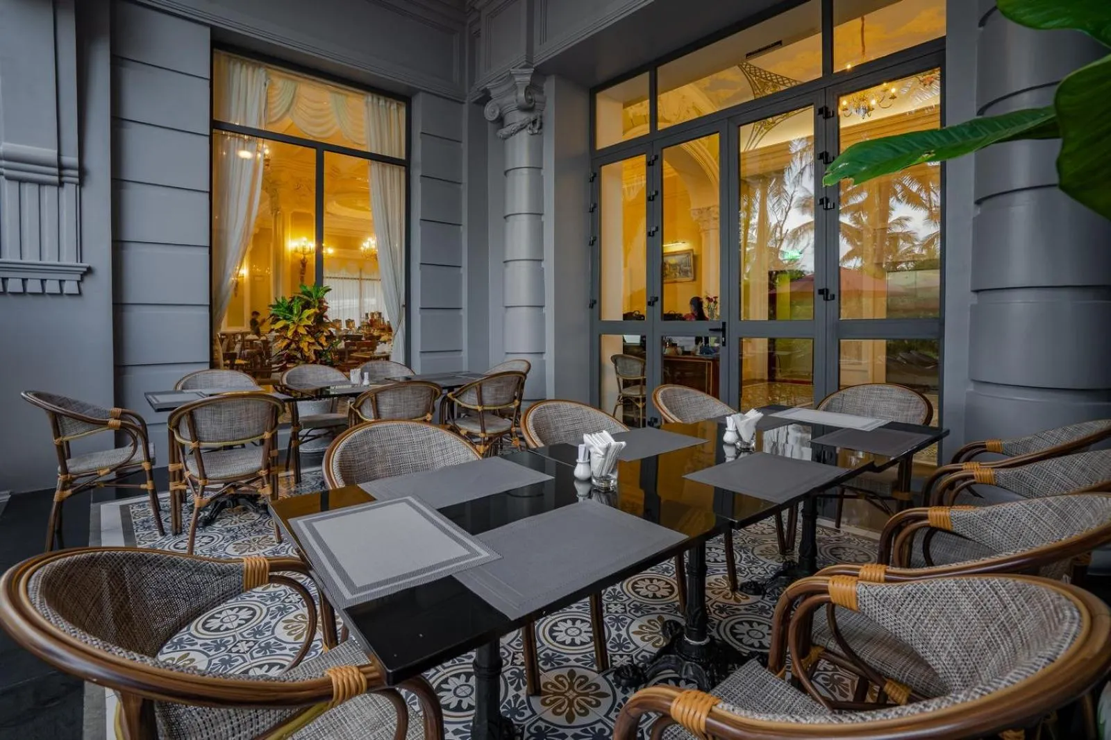 Restaurant/places to eat in AVS Hotel Phu Quoc