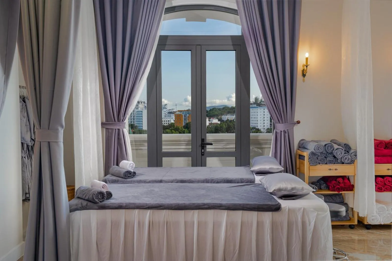 Massage, Bed in AVS Hotel Phu Quoc