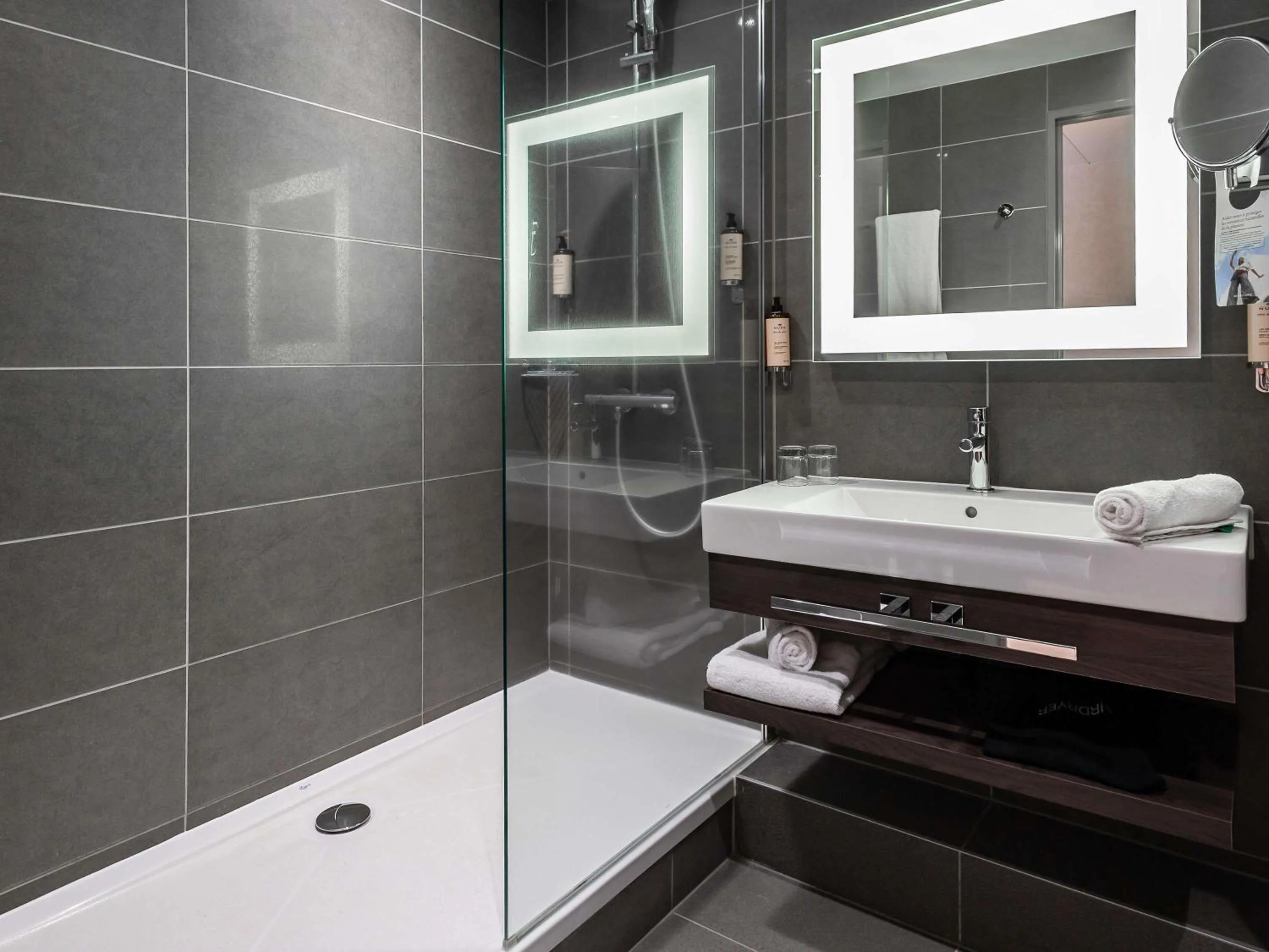 Bedroom in Mercure Clermont Ferrand centre Jaude