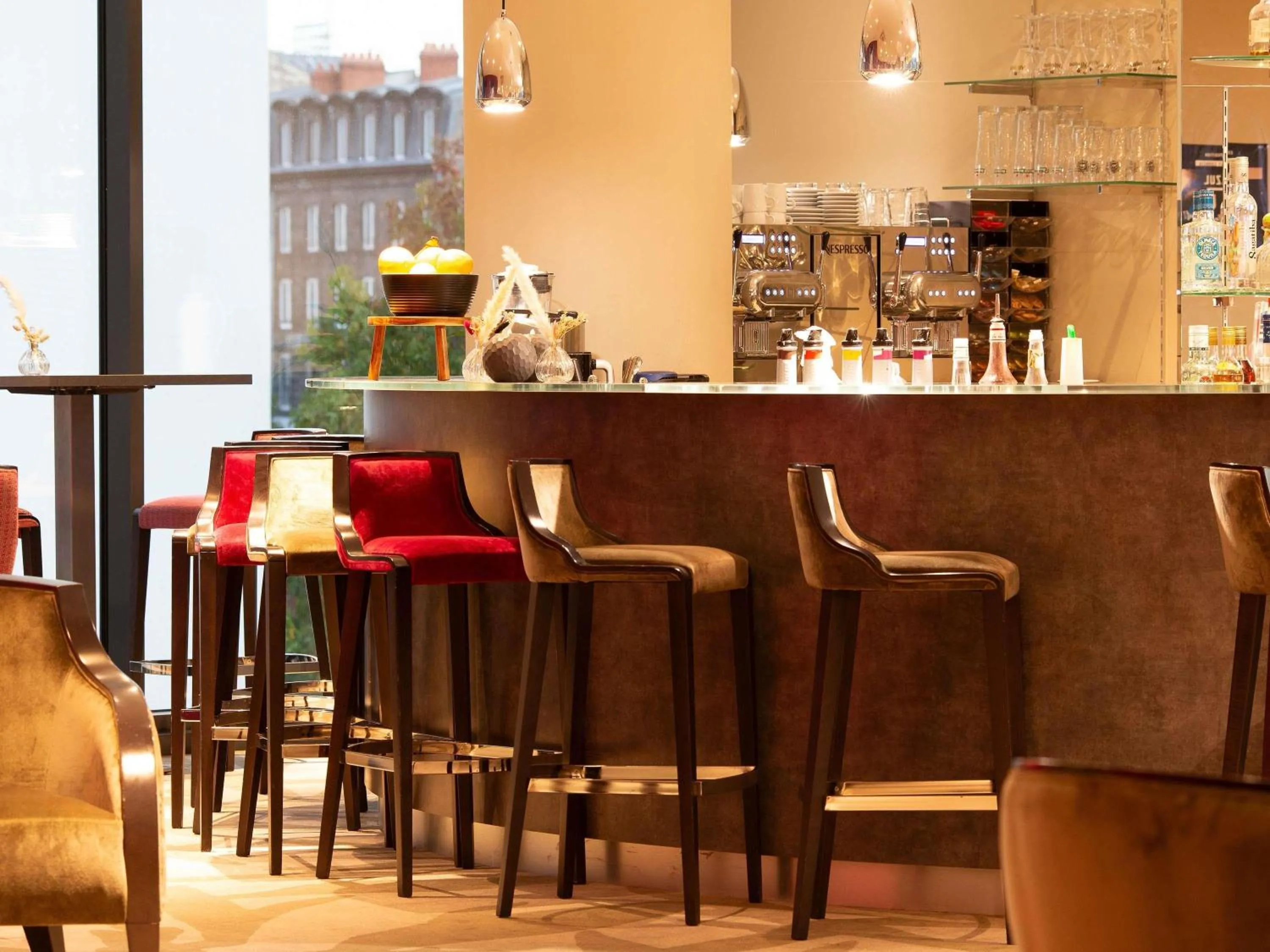 Lounge or bar in Mercure Clermont Ferrand centre Jaude