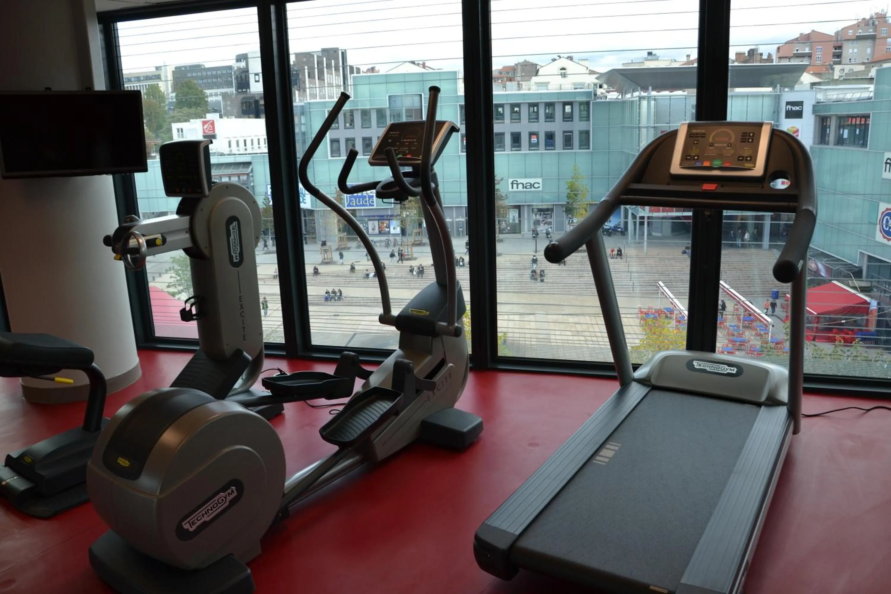 Fitness centre/facilities in Mercure Clermont Ferrand centre Jaude